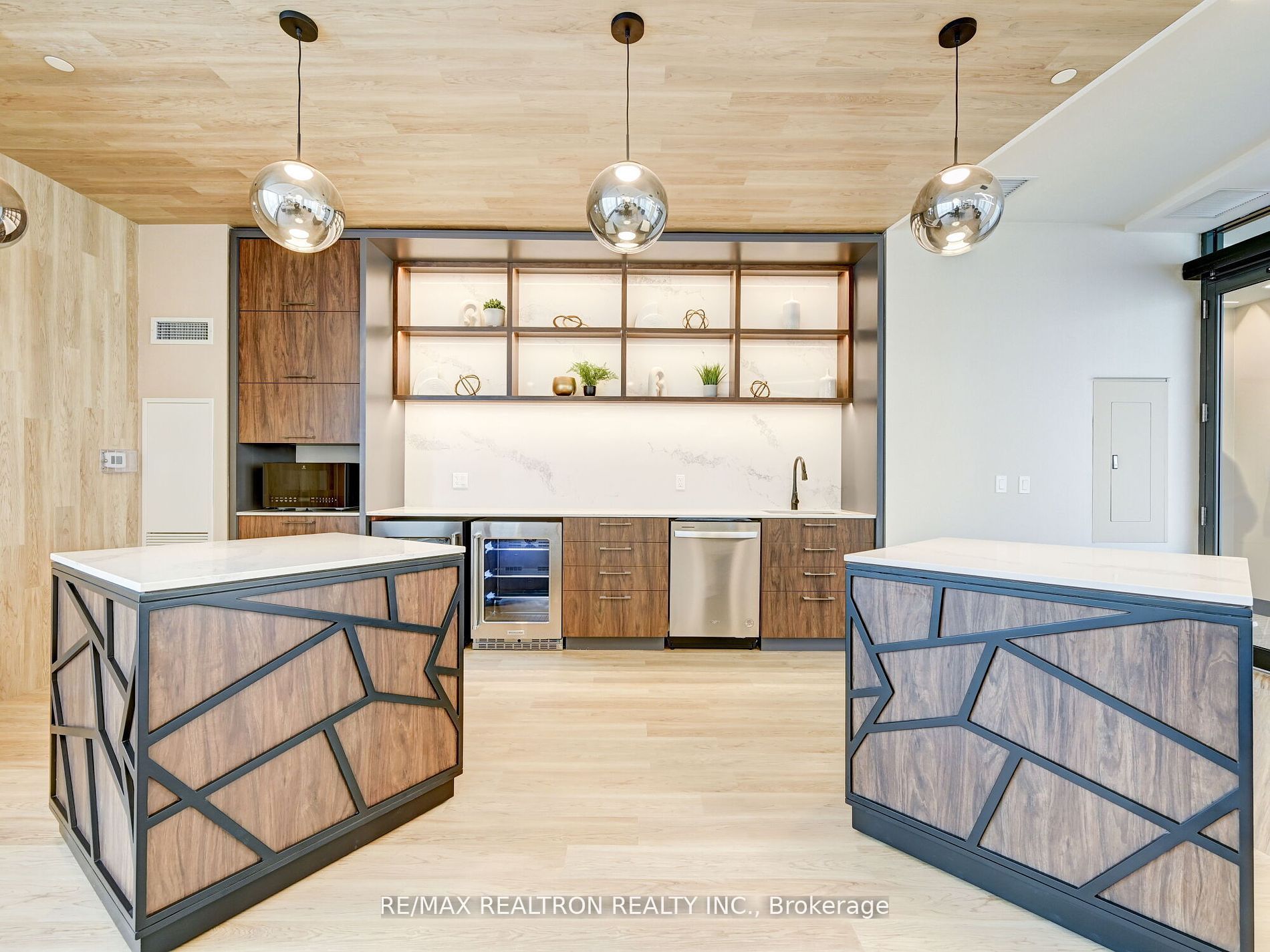 415 Sea Ray Ave, #327