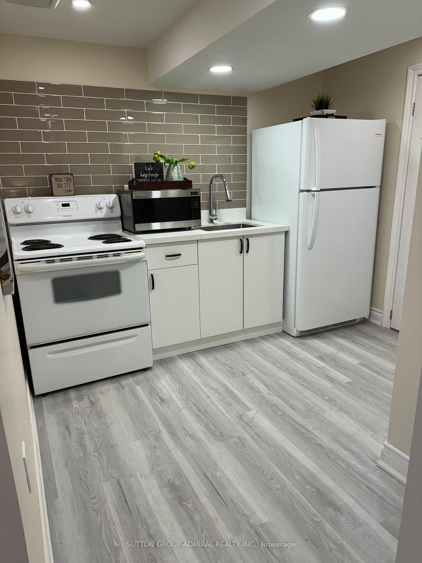 248 Crossland Gate #Room 2