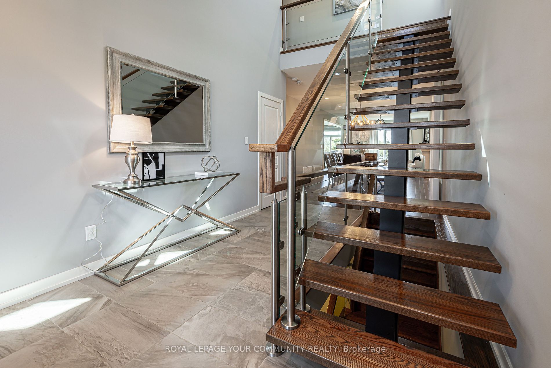 7 Turner Dr