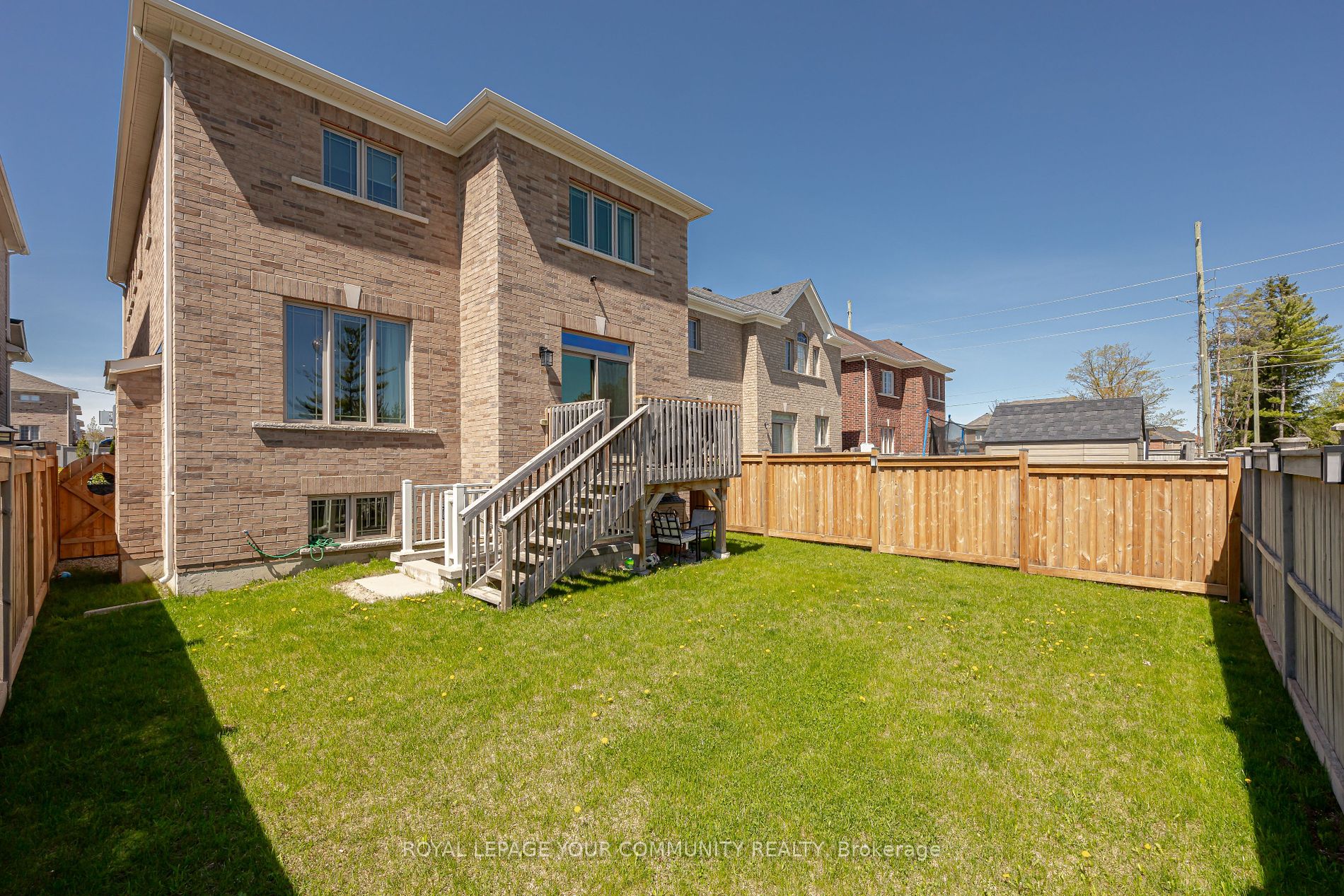 7 Turner Dr