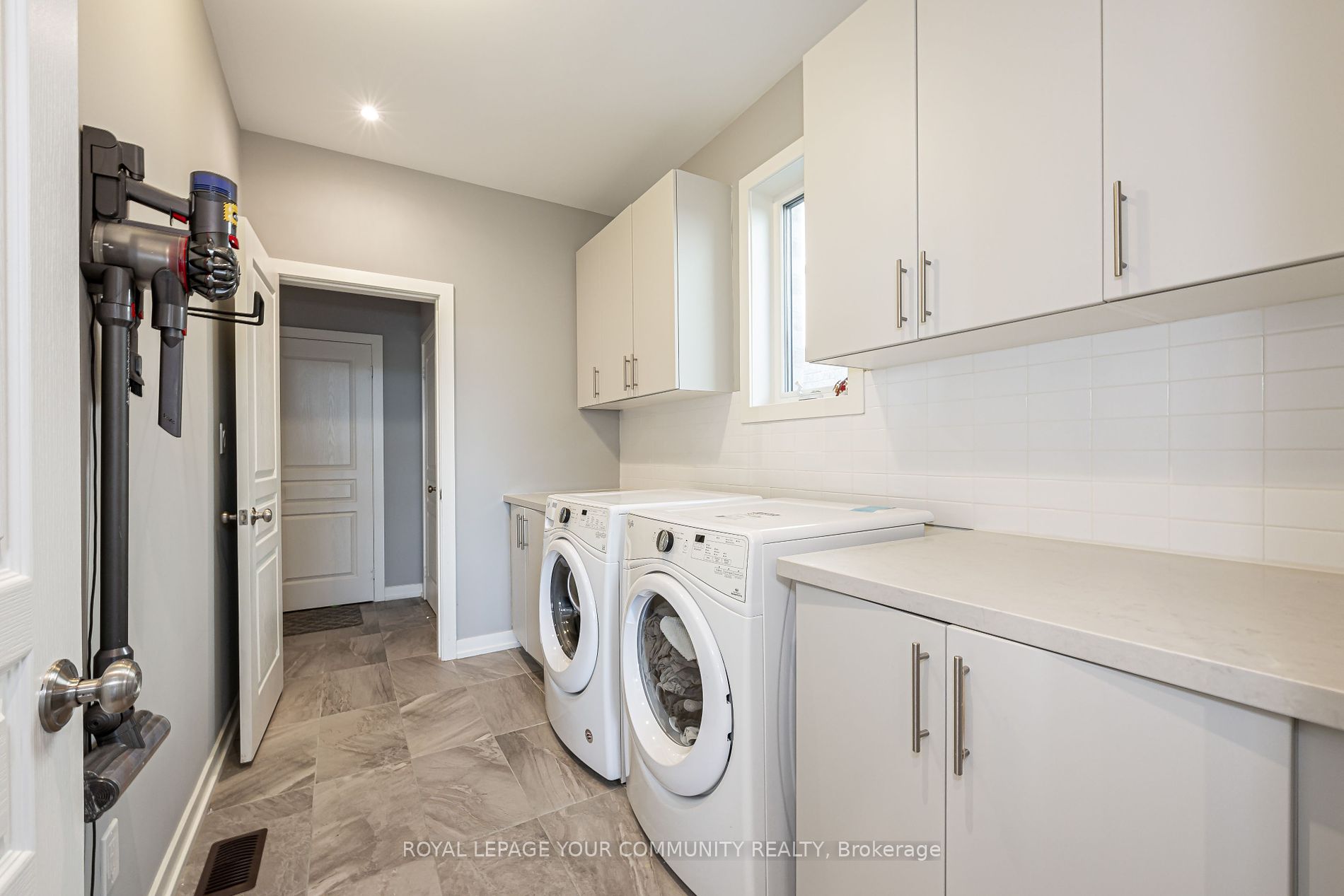 7 Turner Dr