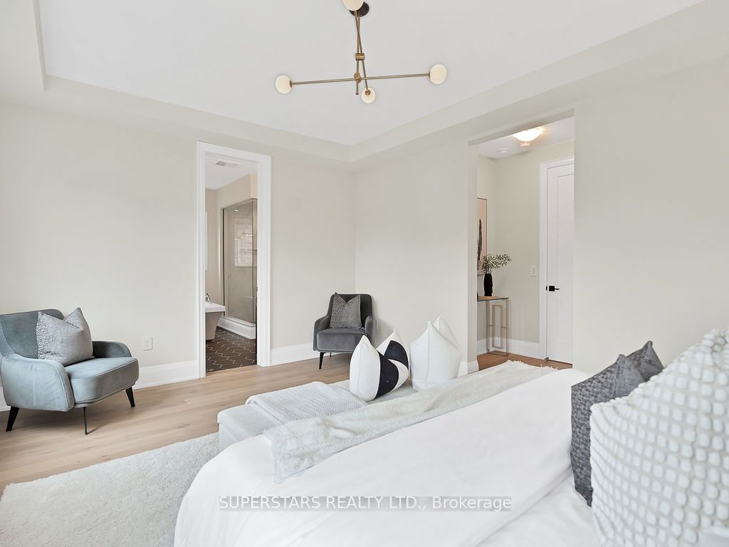17 Cinquefoil Street