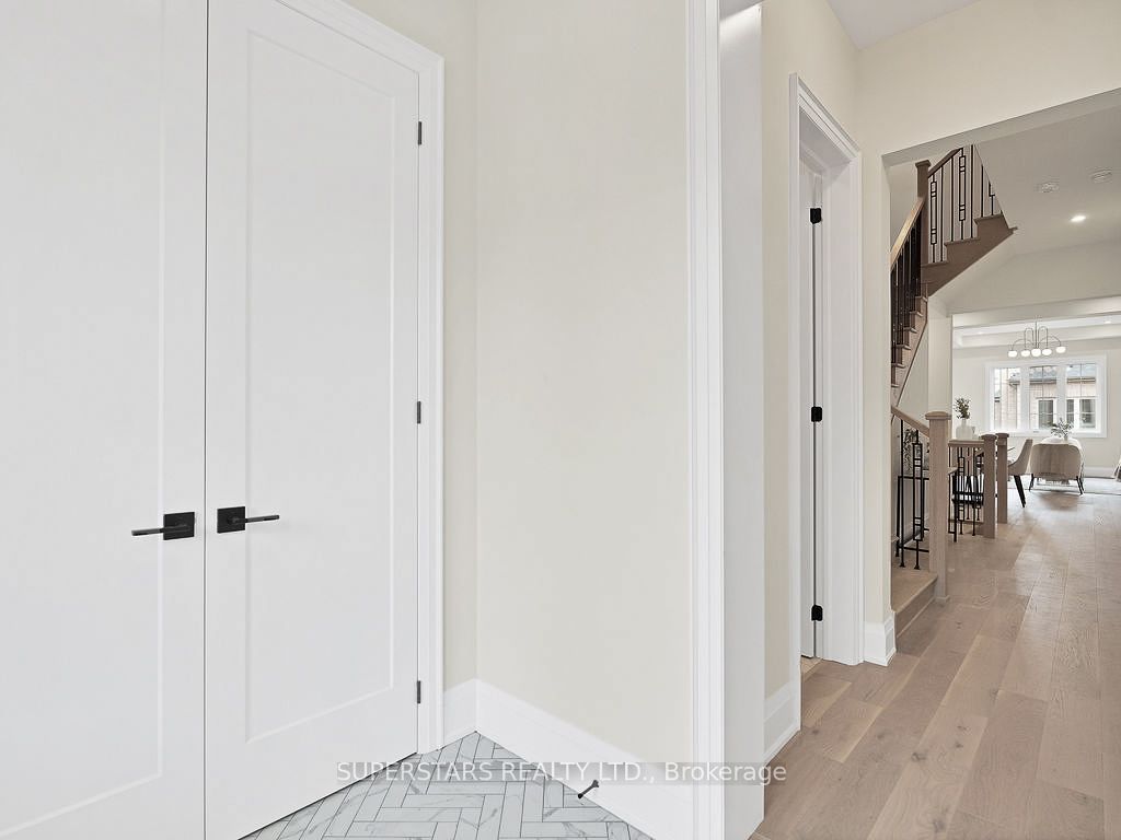 17 Cinquefoil Street