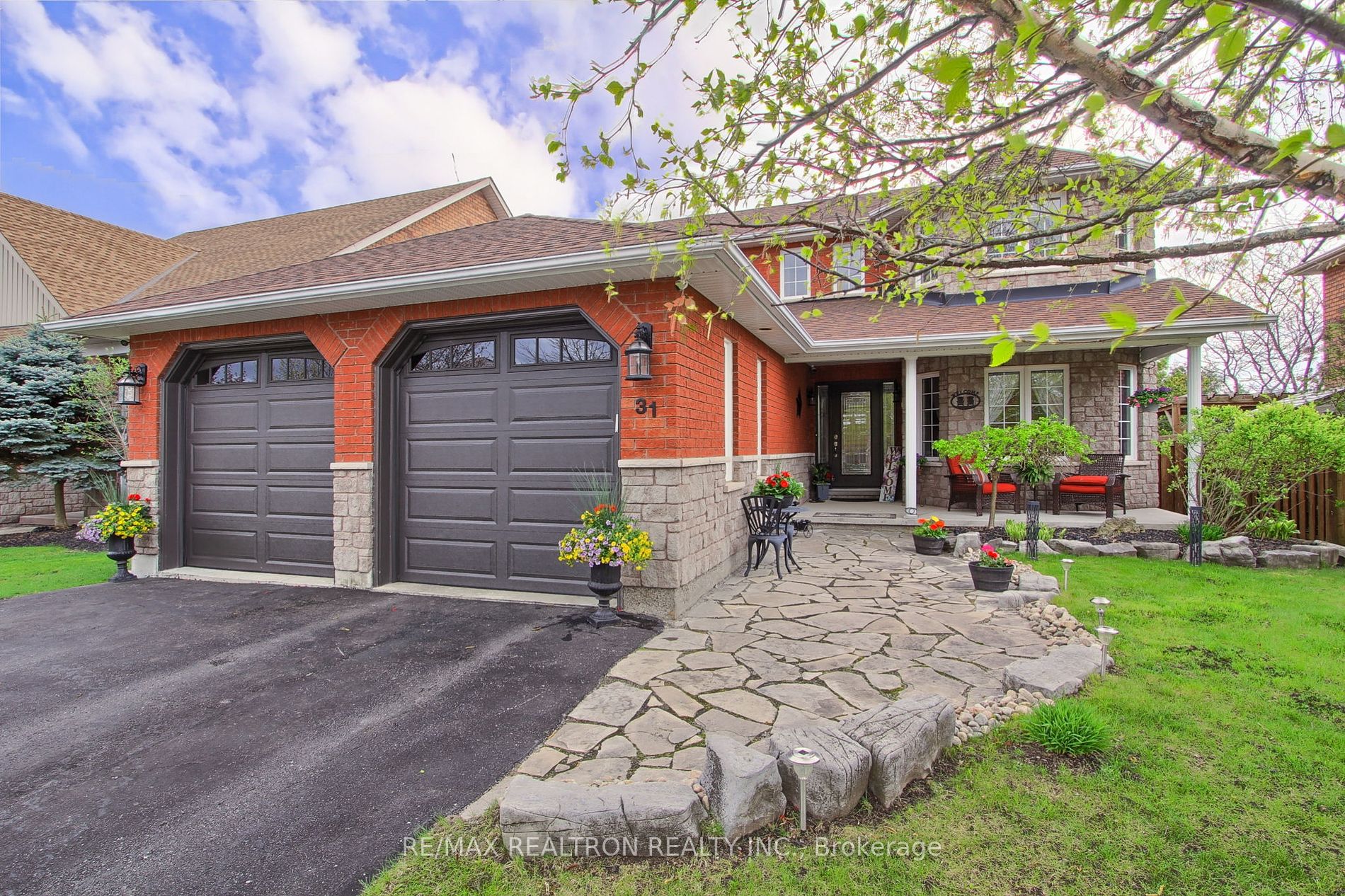 31 Kerfoot Cres