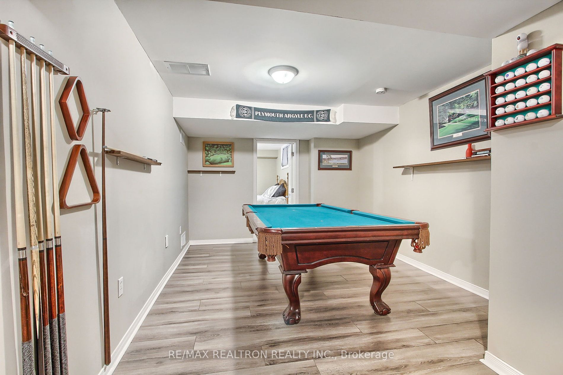 31 Kerfoot Cres