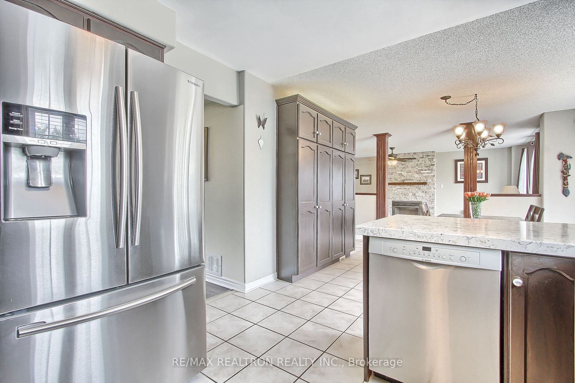 31 Kerfoot Cres