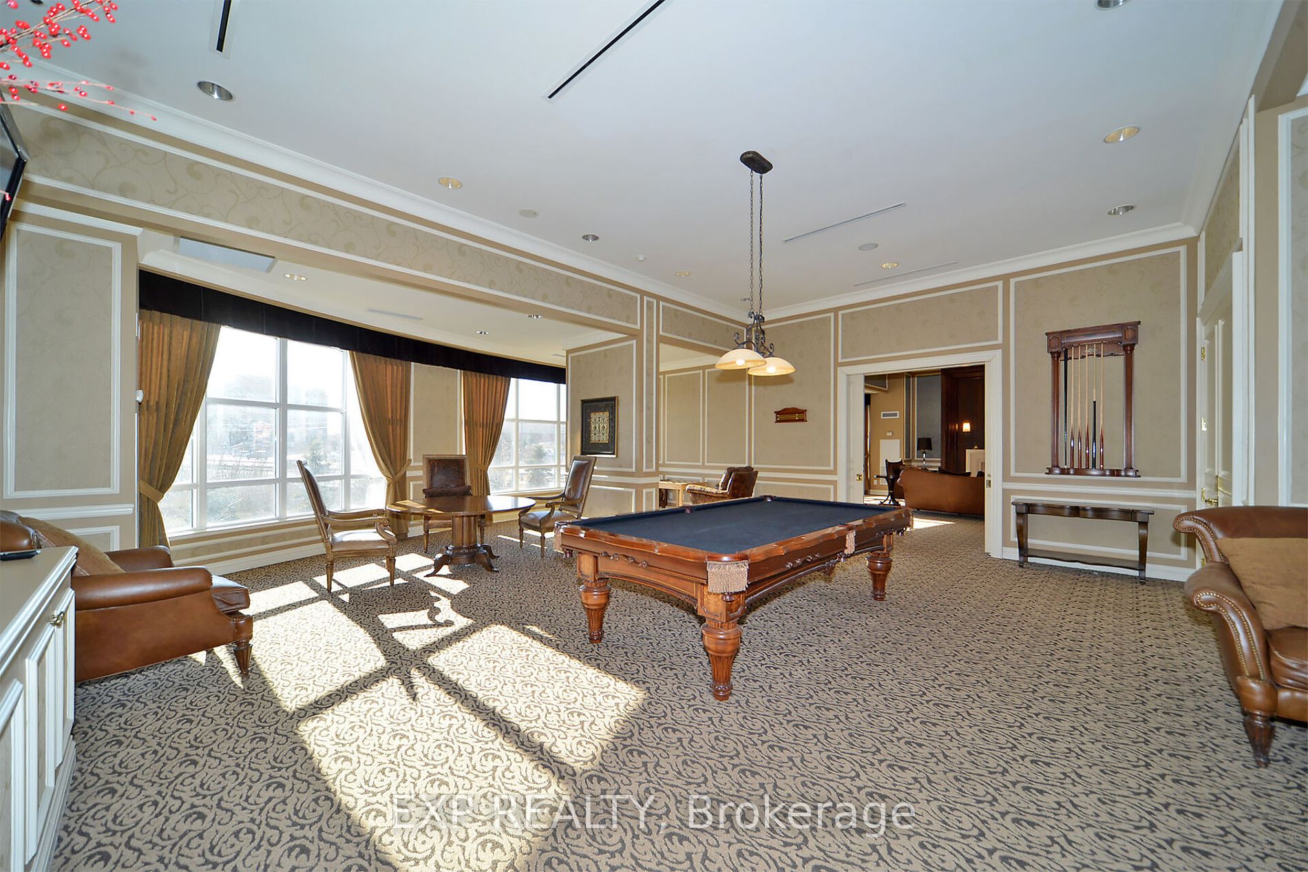 9235 Jane Street, #1404