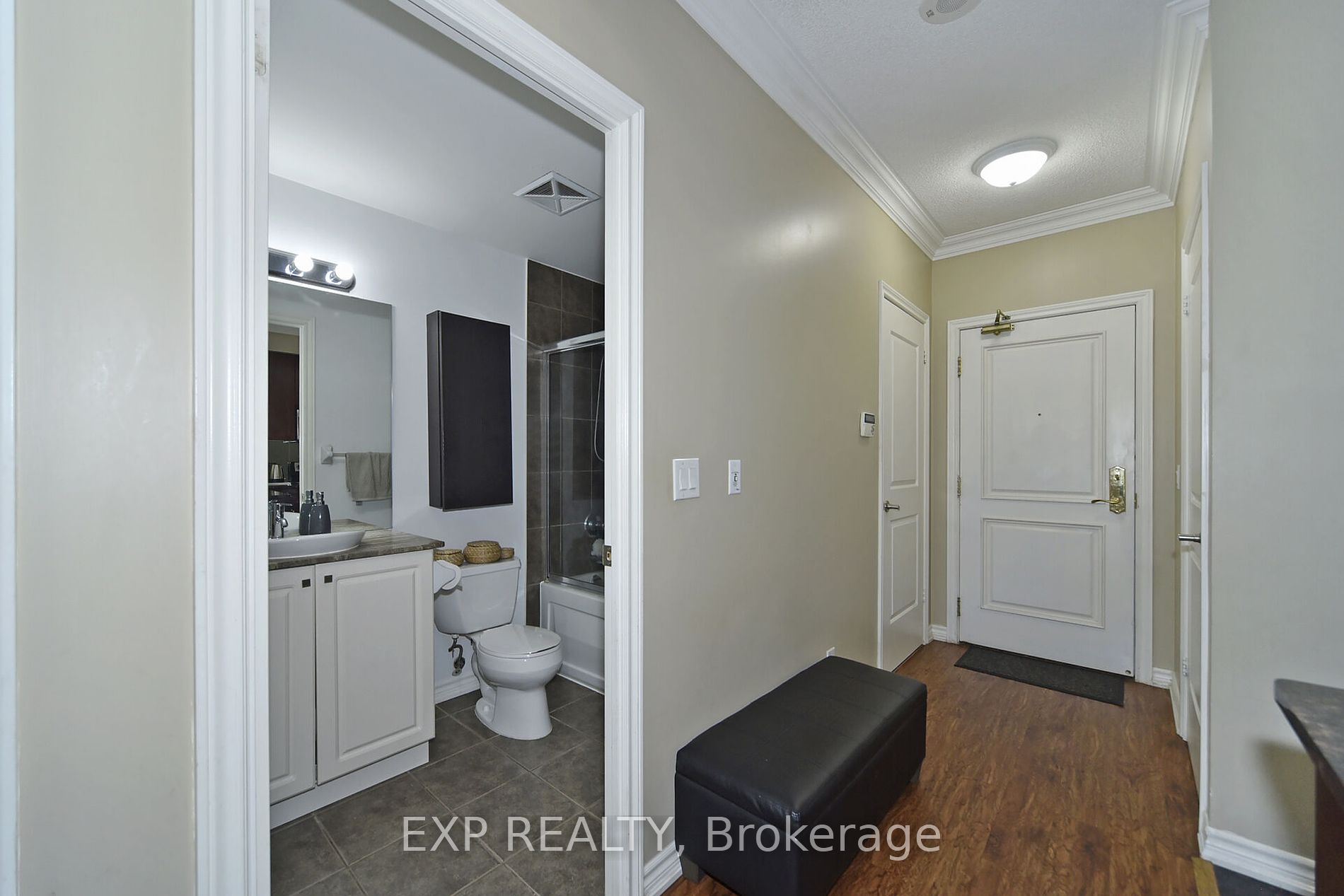 9235 Jane Street, #1404