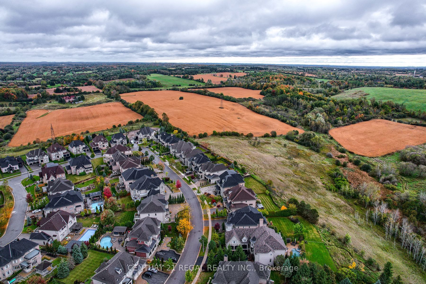 62 Carisbrooke Circ