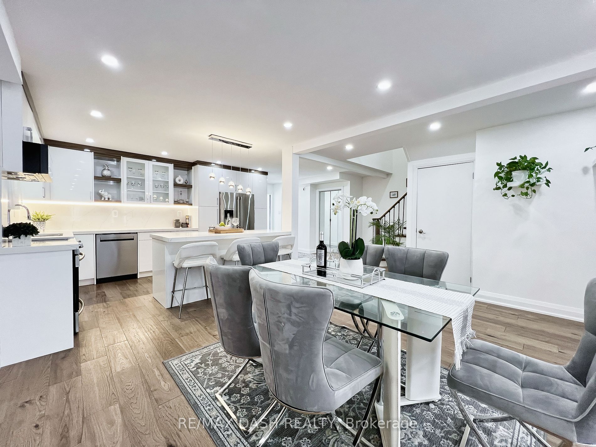 14 Mortimer Crt