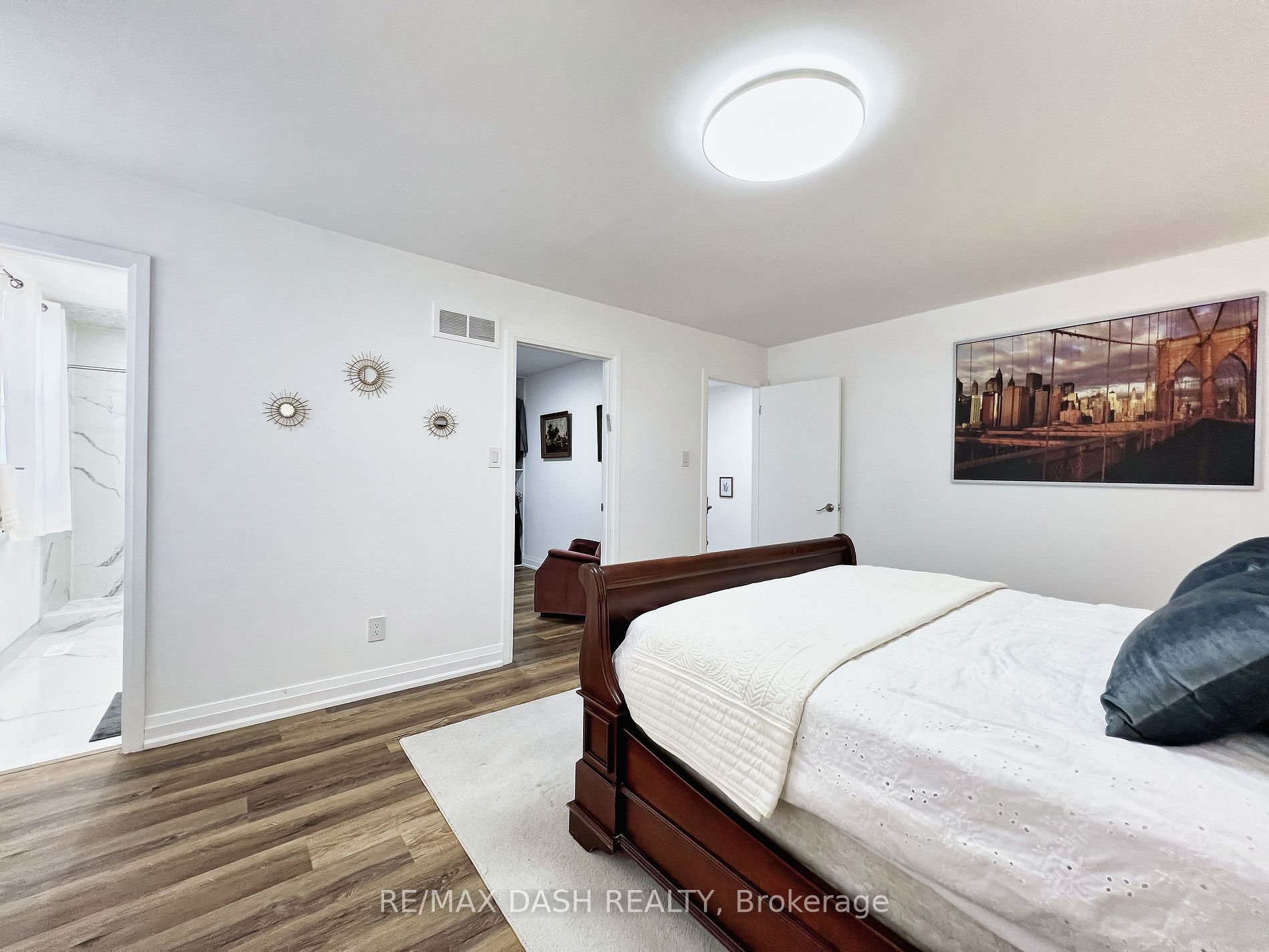 14 Mortimer Crt