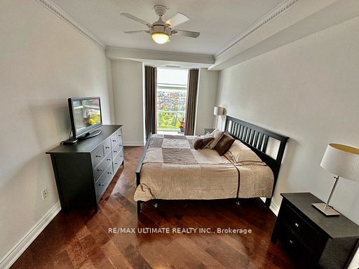 40 Harding Boulevard W, #PH15