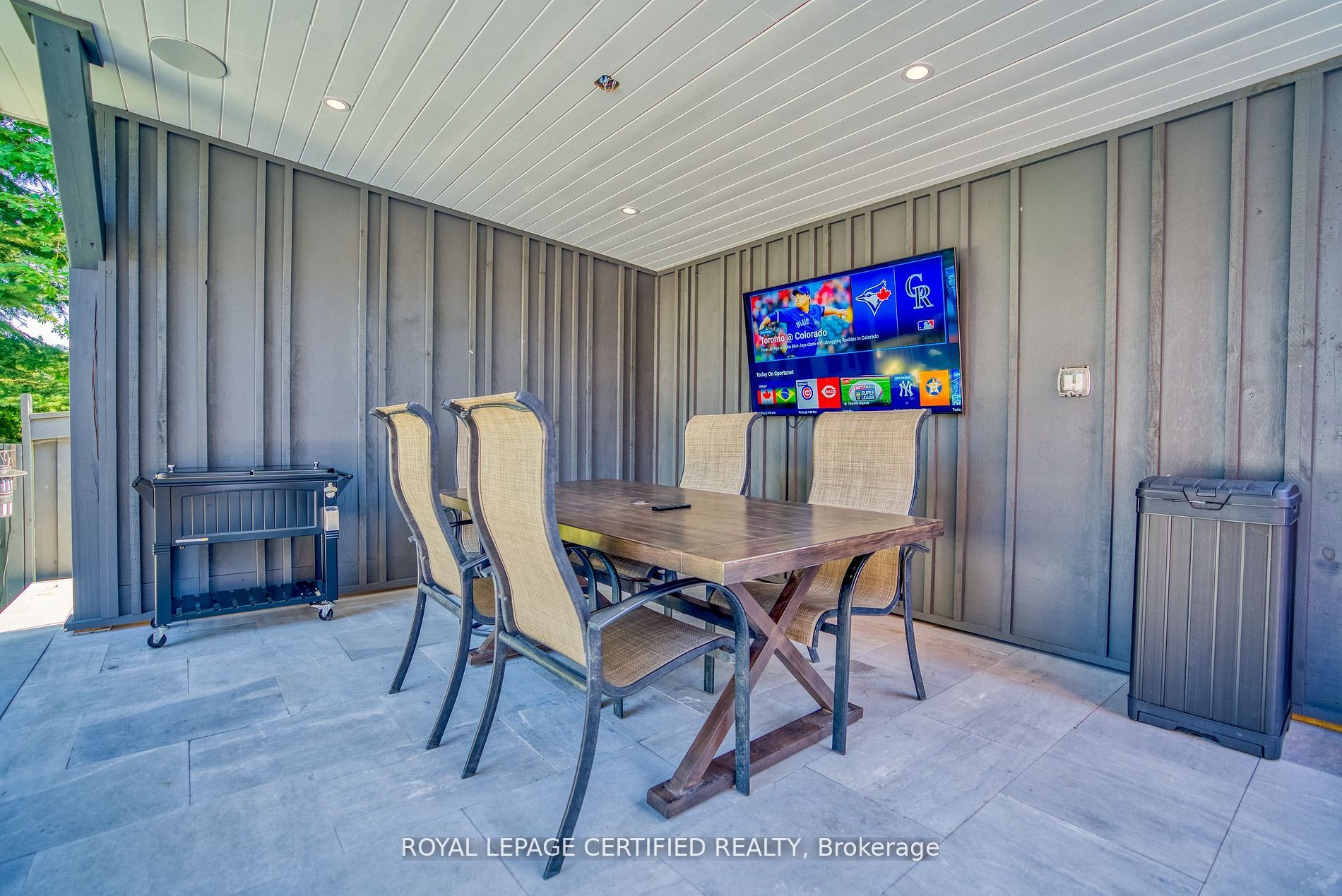 97 Gardiner Drive