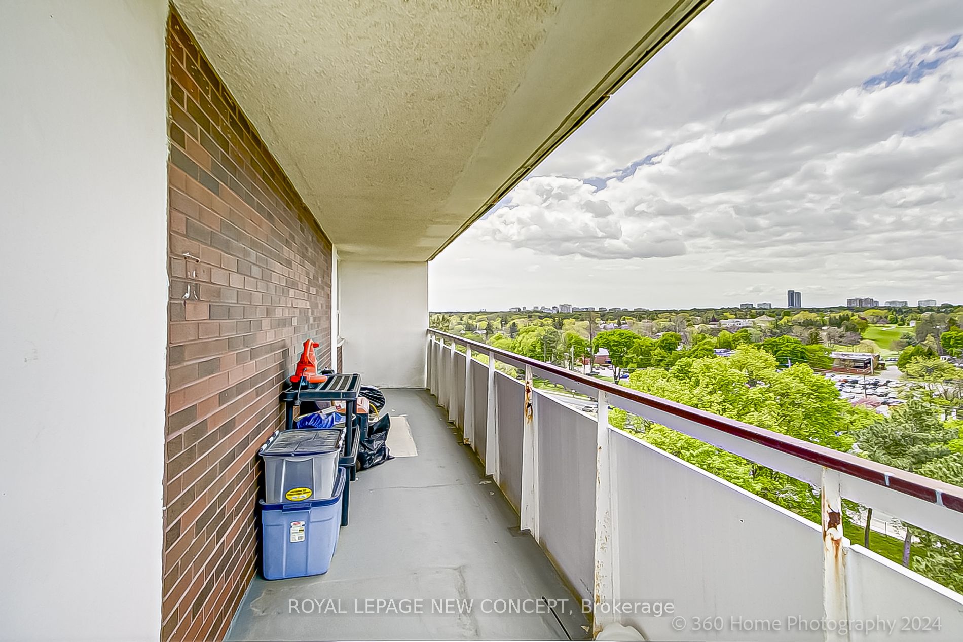 1 Royal Orchard Boulevard, #1002