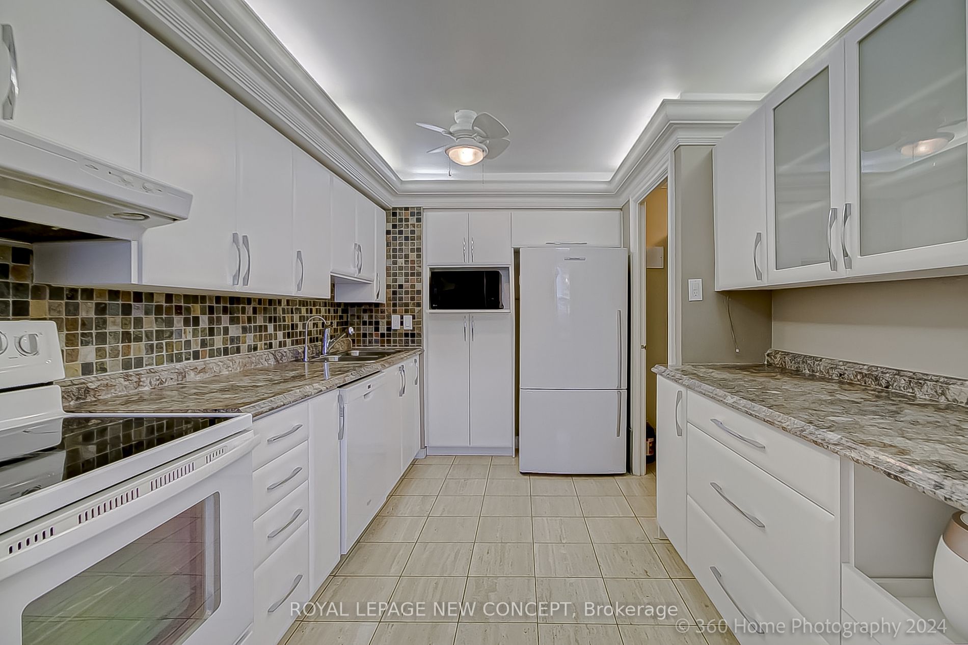 1 Royal Orchard Boulevard, #1002