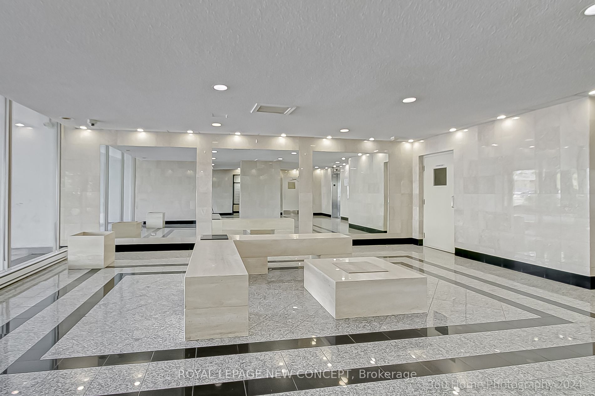 1 Royal Orchard Boulevard, #1002