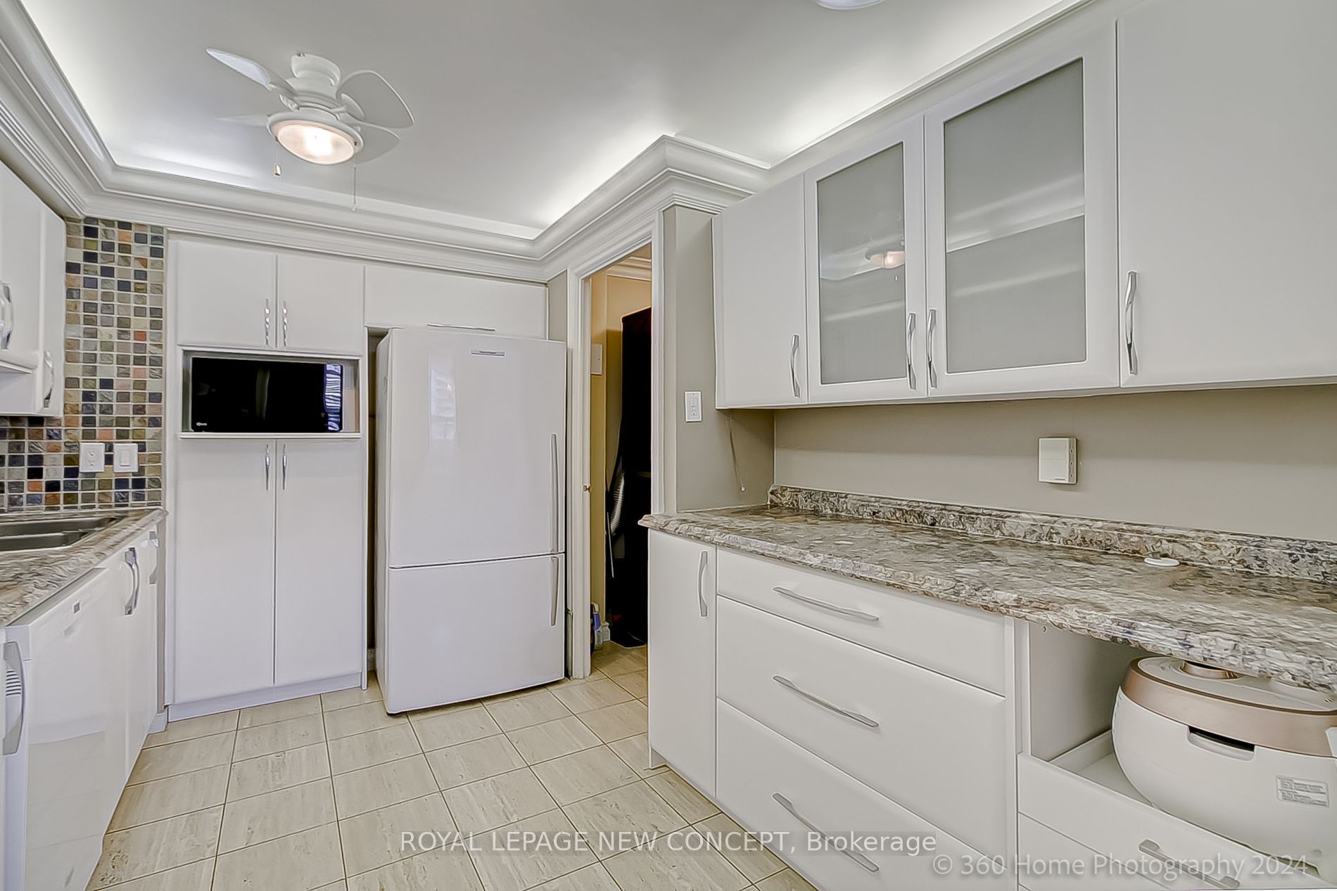 1 Royal Orchard Boulevard, #1002