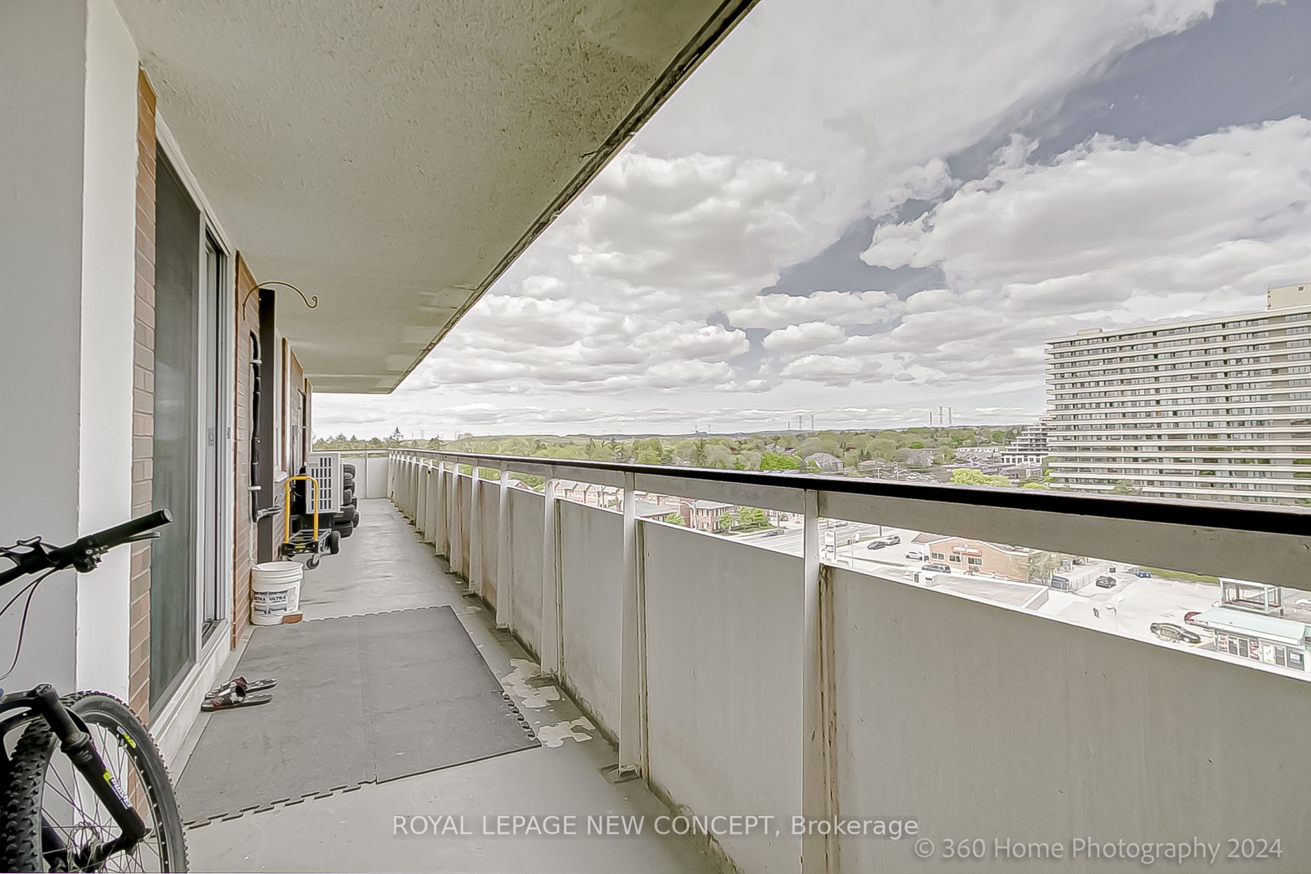 1 Royal Orchard Boulevard, #1002