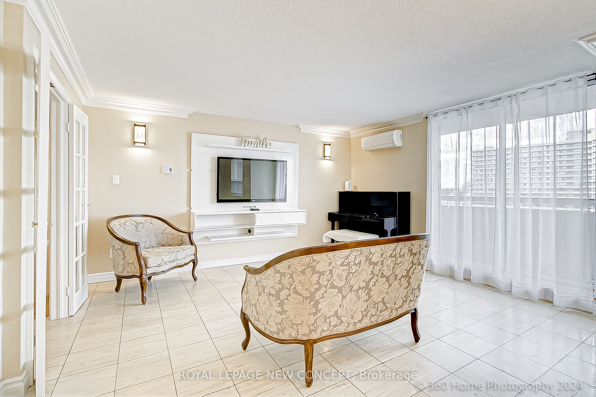 1 Royal Orchard Boulevard, #1002