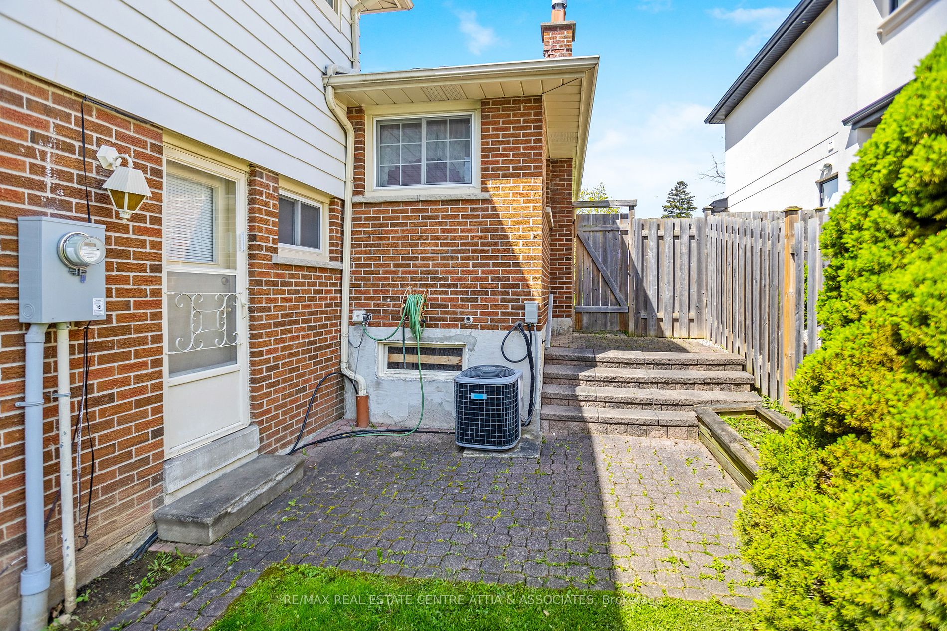 52 Shady Lane Crescent