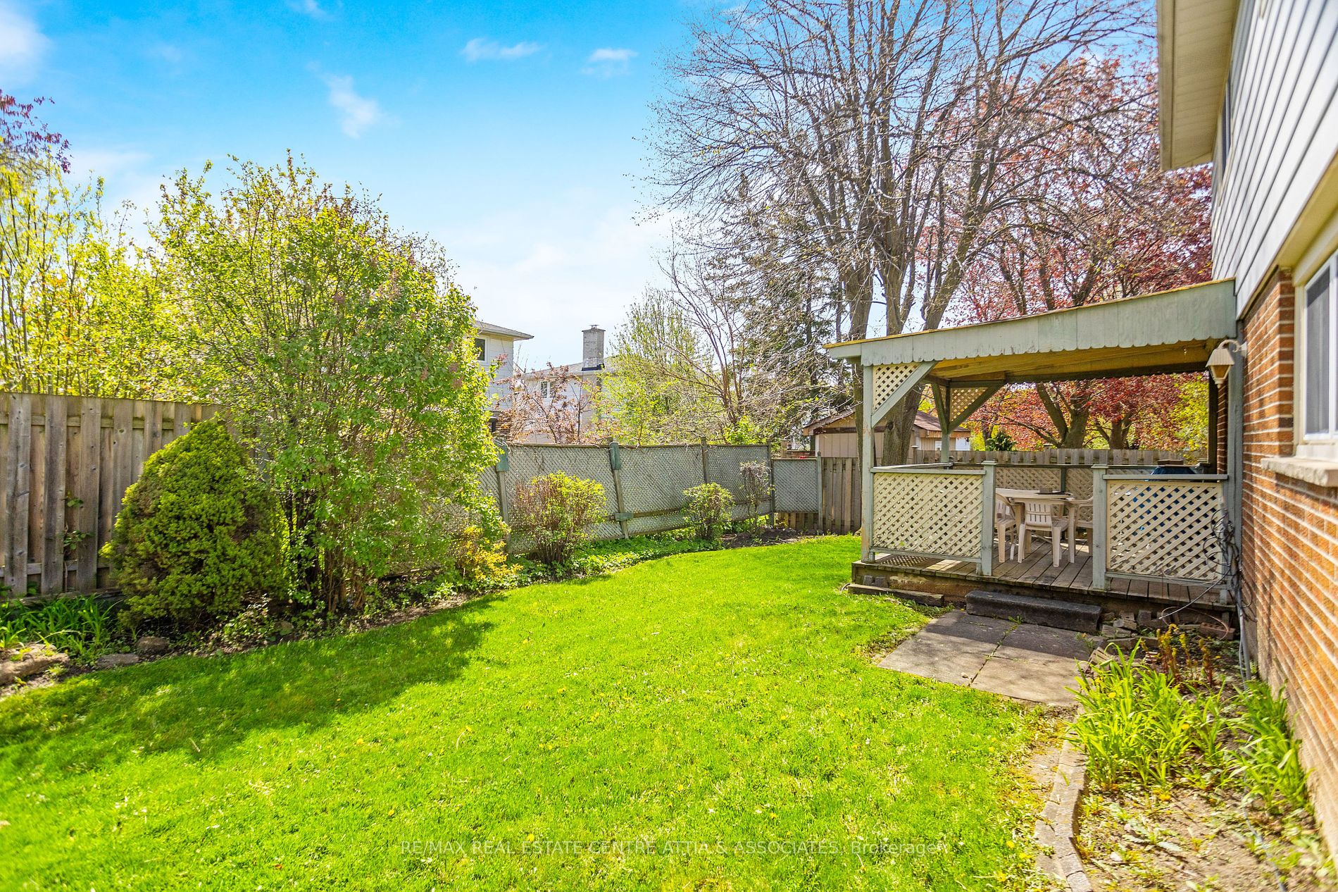 52 Shady Lane Crescent