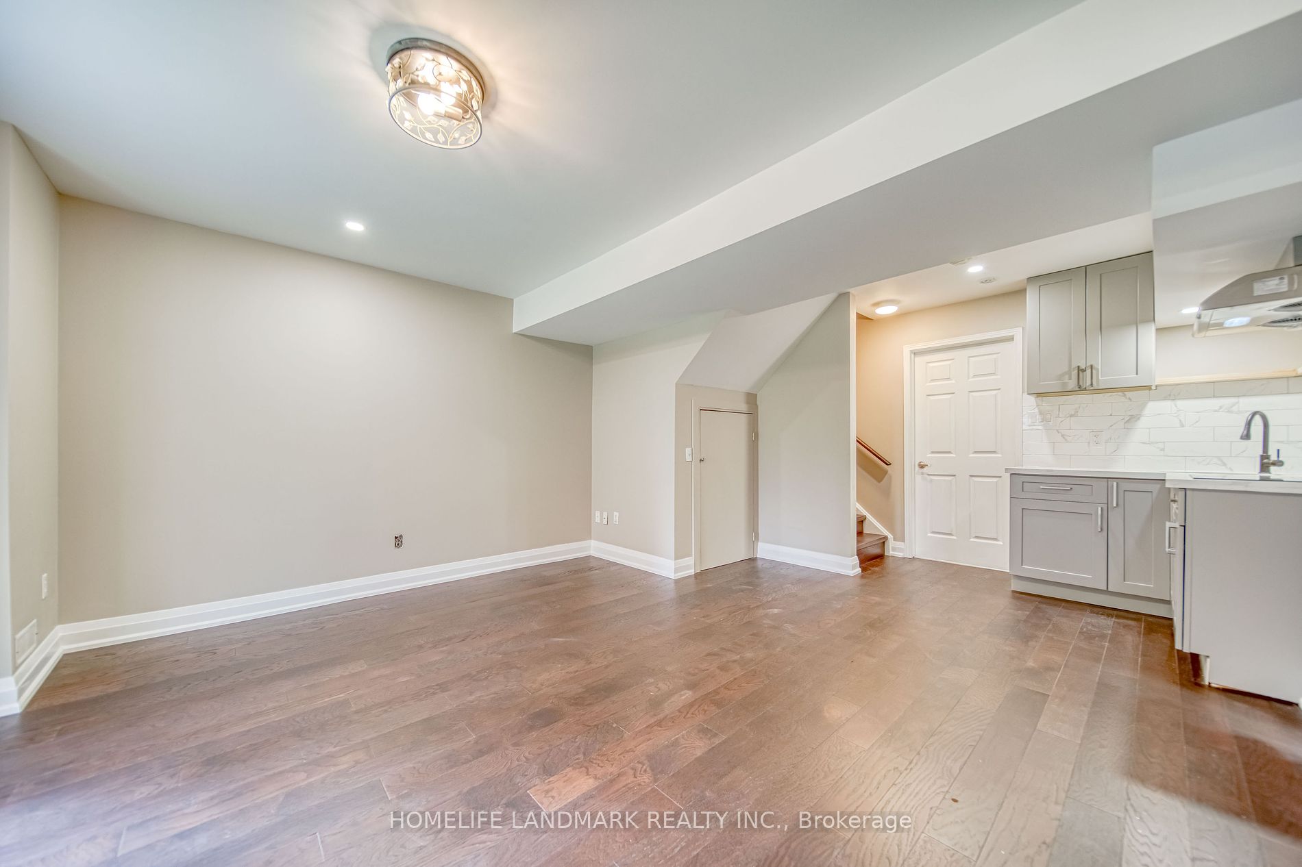 63 Sassafras Circ