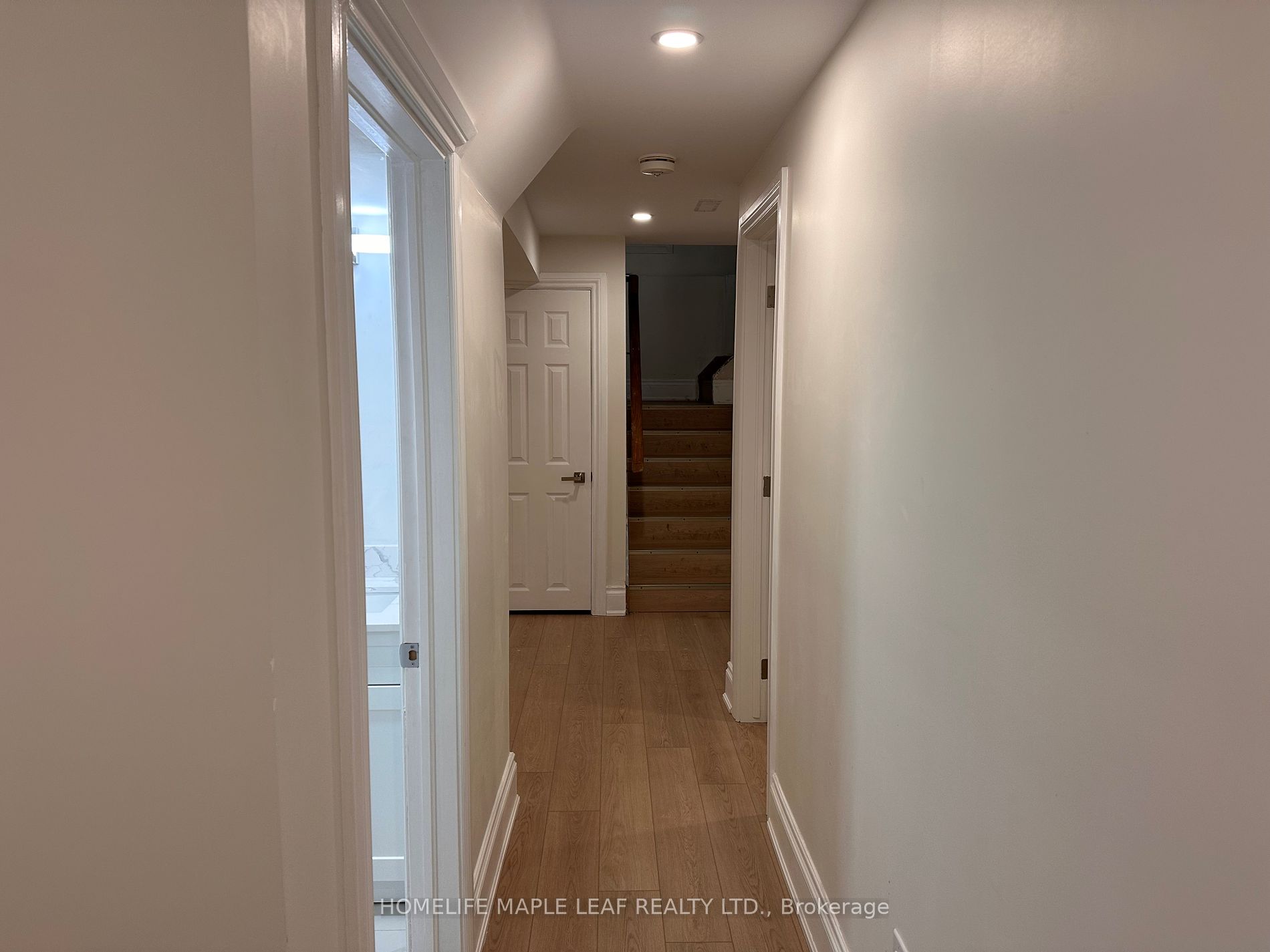 39 Dennis Dr, #1