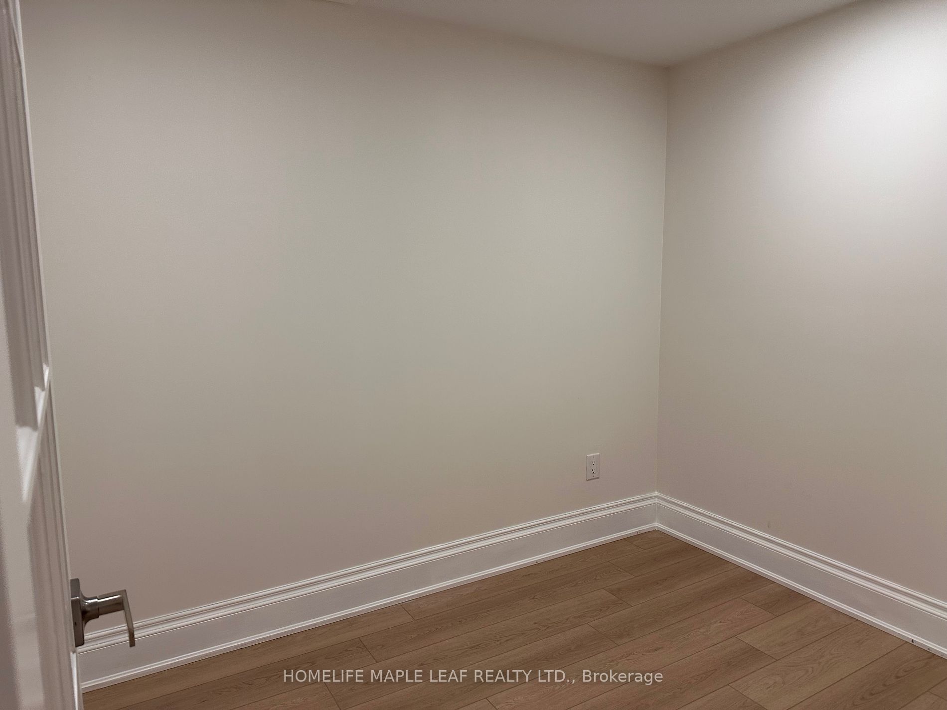 39 Dennis Dr, #1