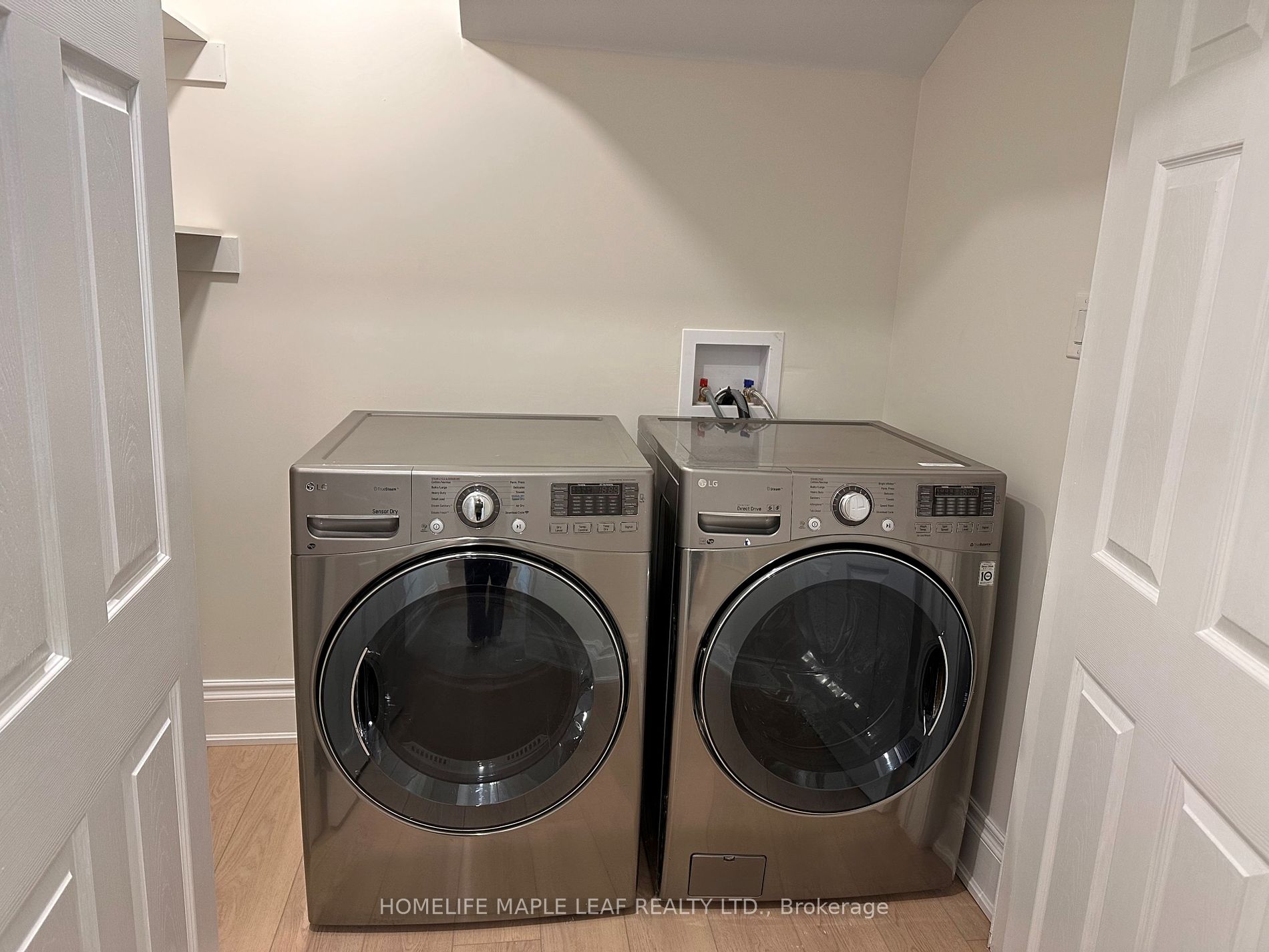 39 Dennis Dr, #1