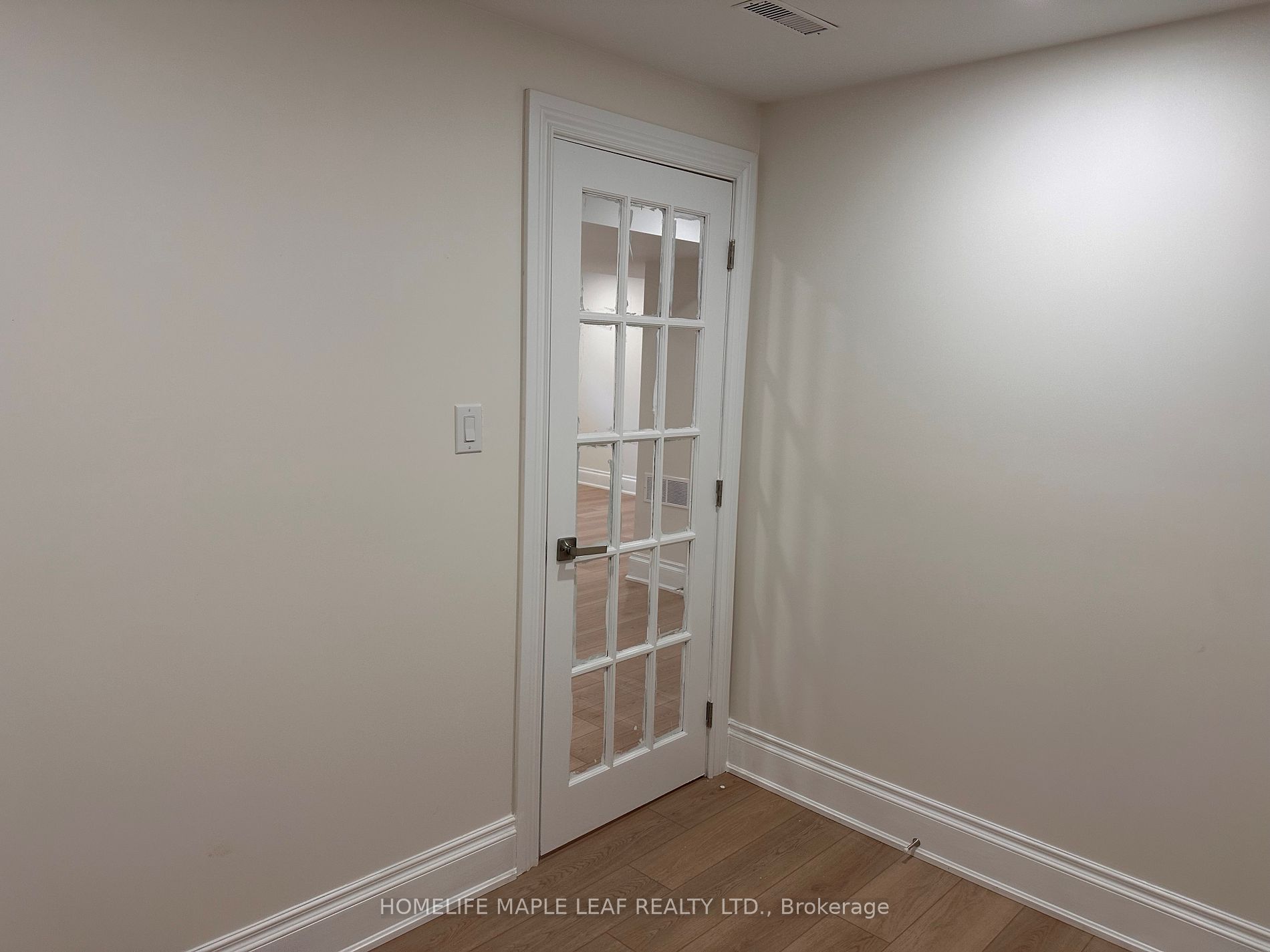 39 Dennis Dr, #1