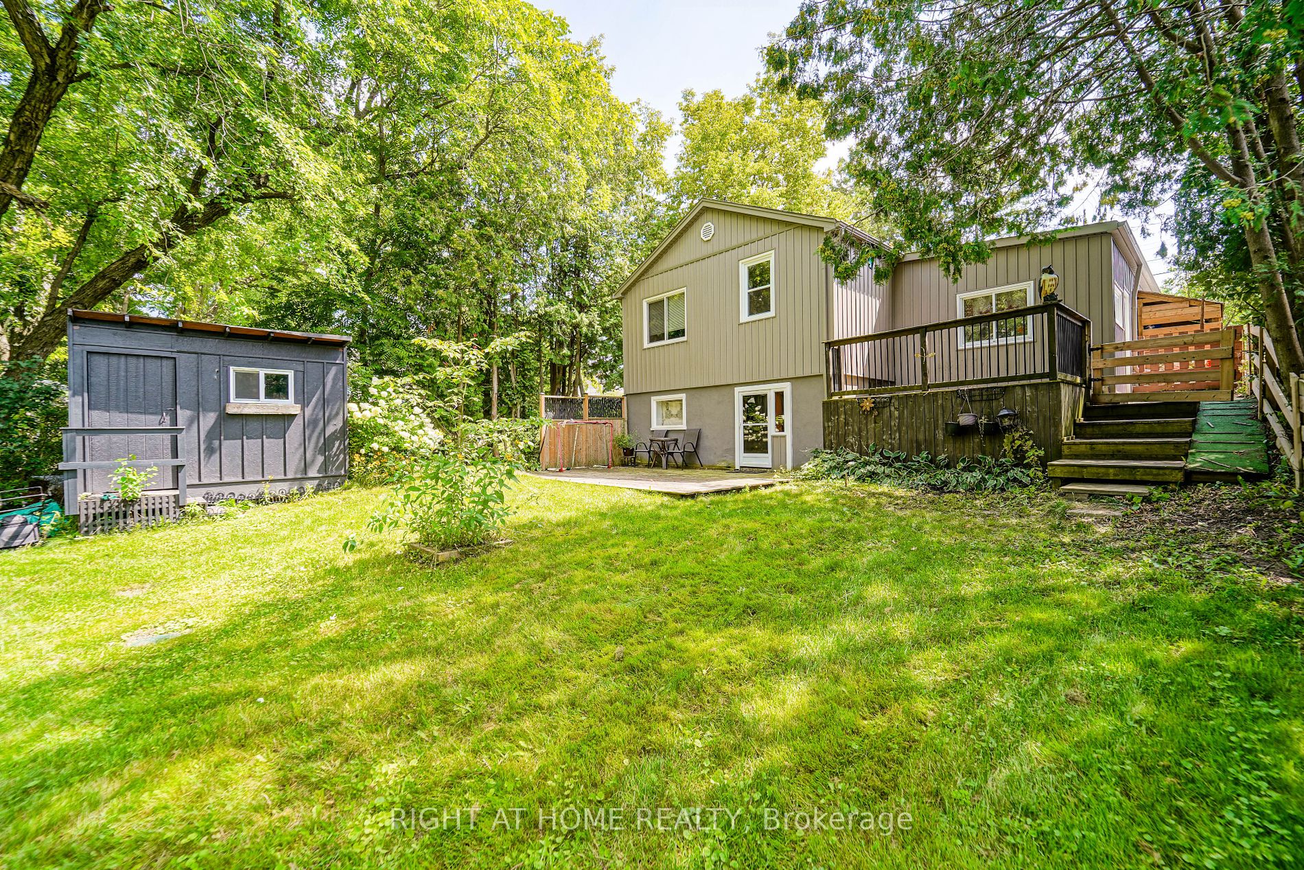 6072 Hillsdale Drive