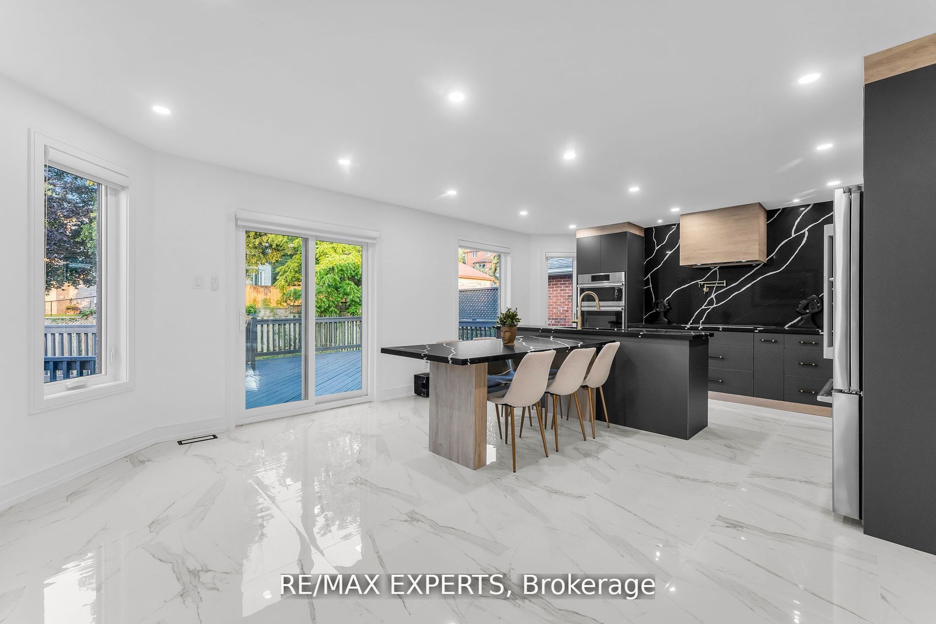 33 Fox Run Lane