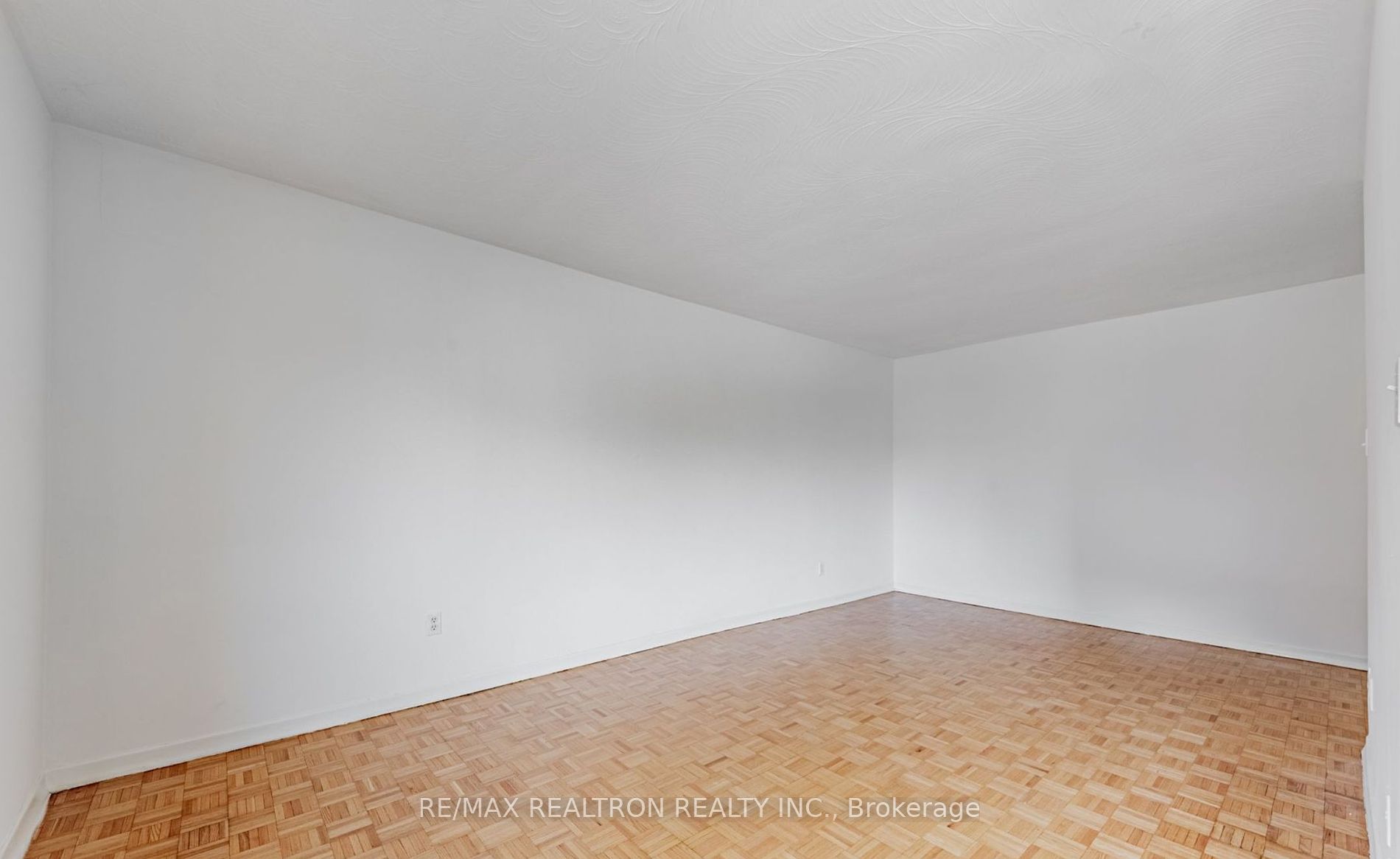 165 Colborne Avenue, #405