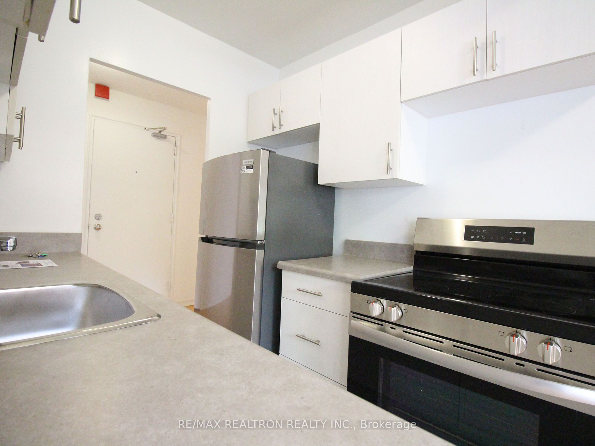 165 Colborne Avenue, #405