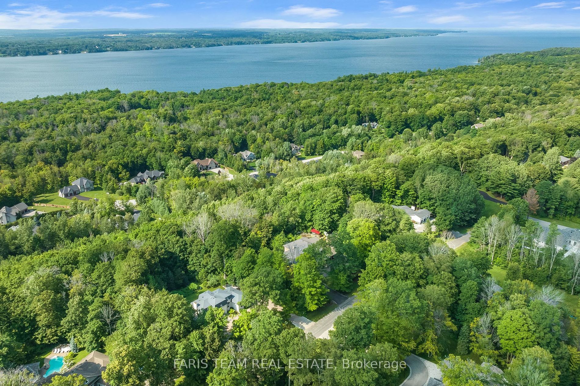 1826 Quantz Cres