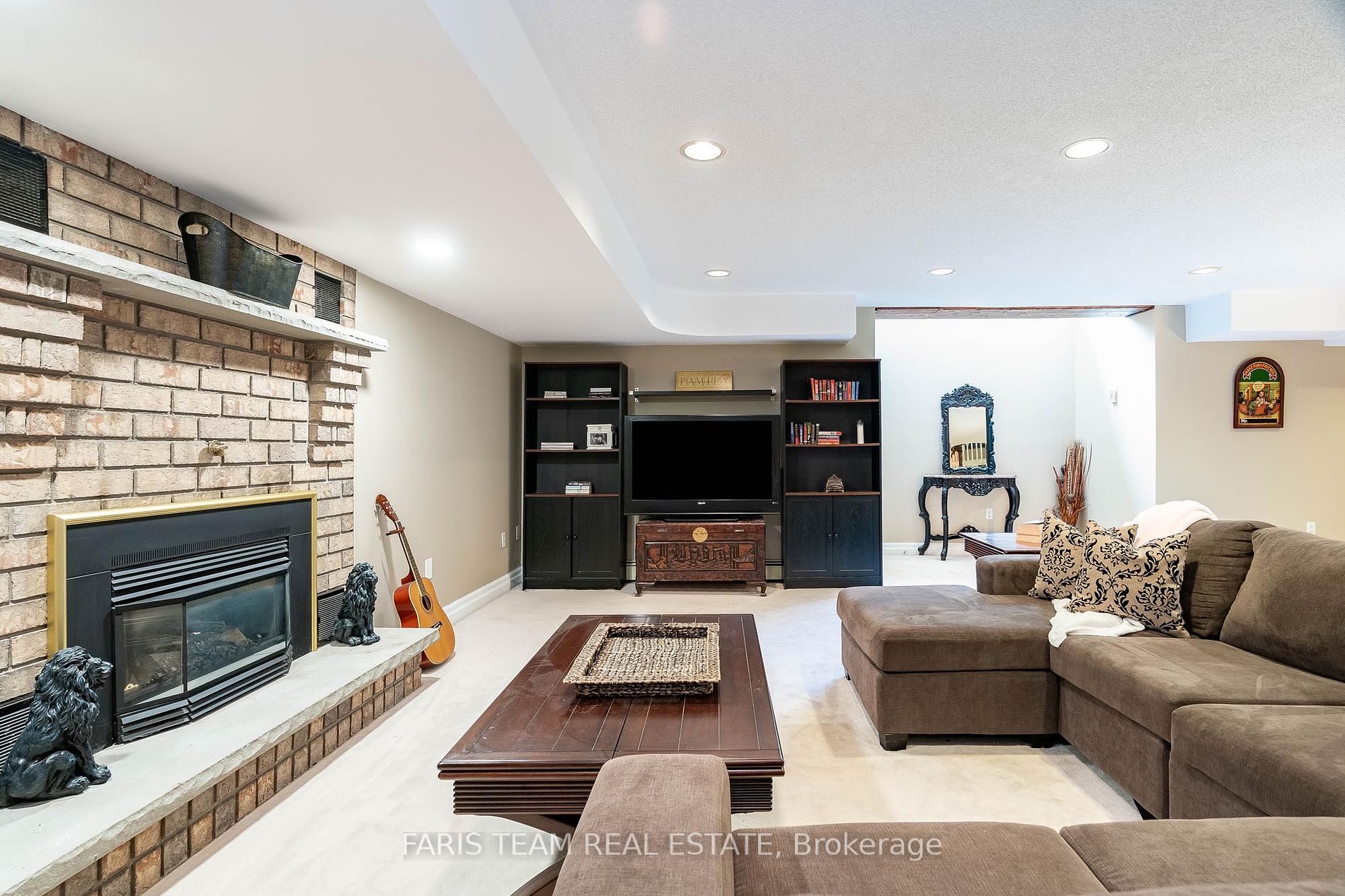 1826 Quantz Cres