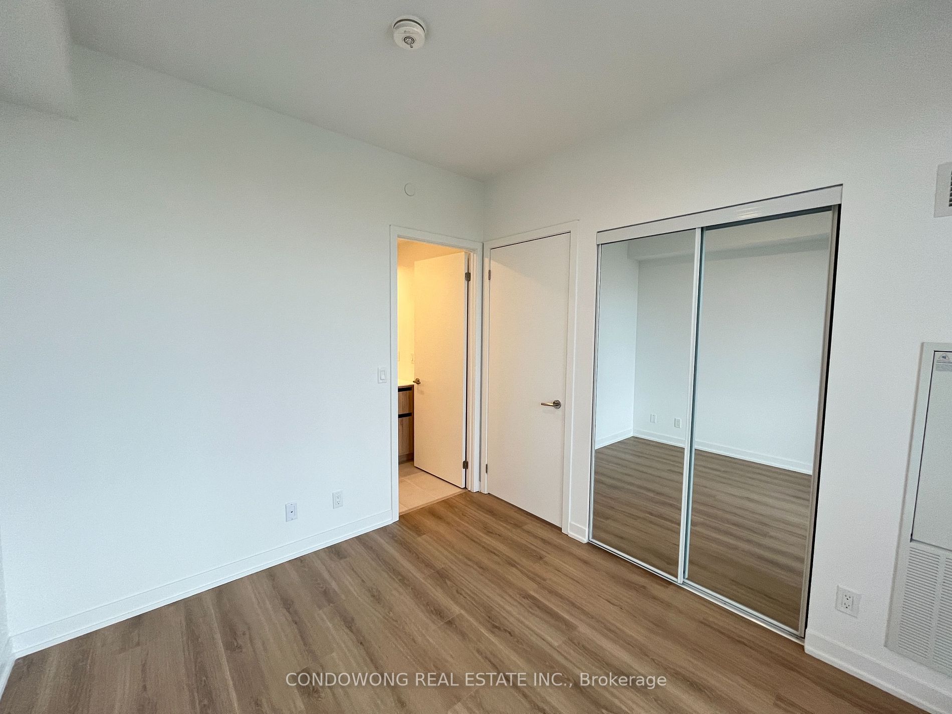 7950 Bathurst Street #2104