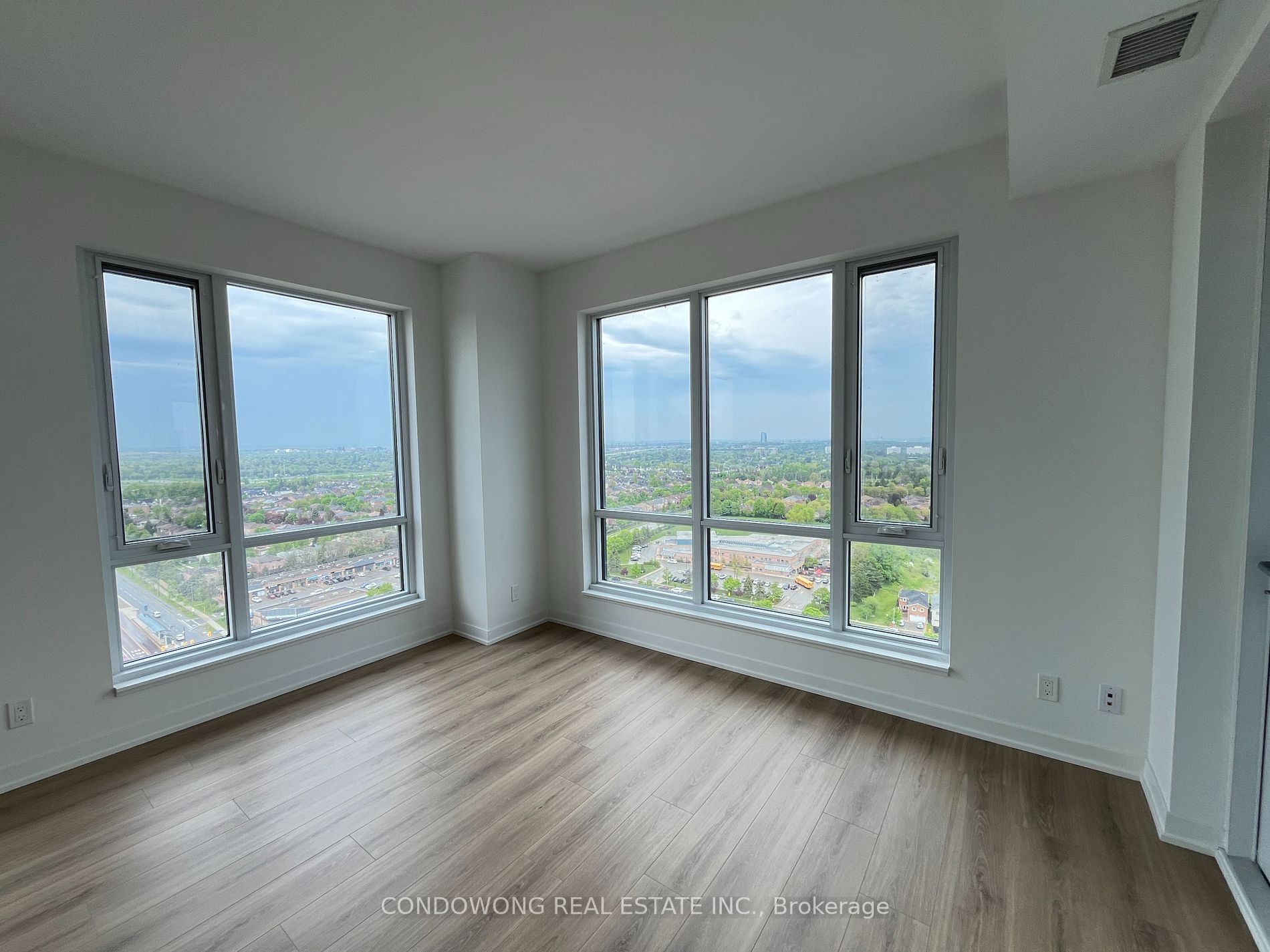 7950 Bathurst Street #2104