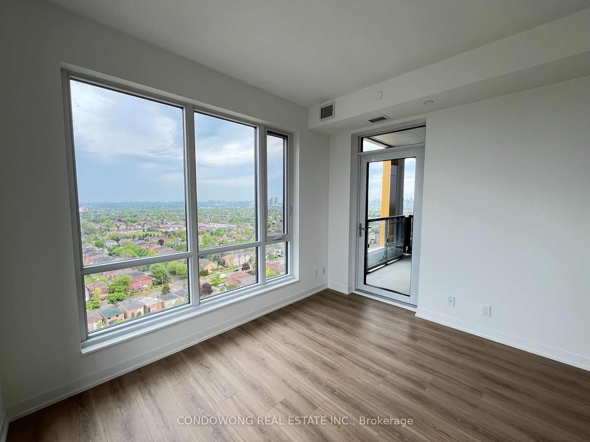 7950 Bathurst Street #2104