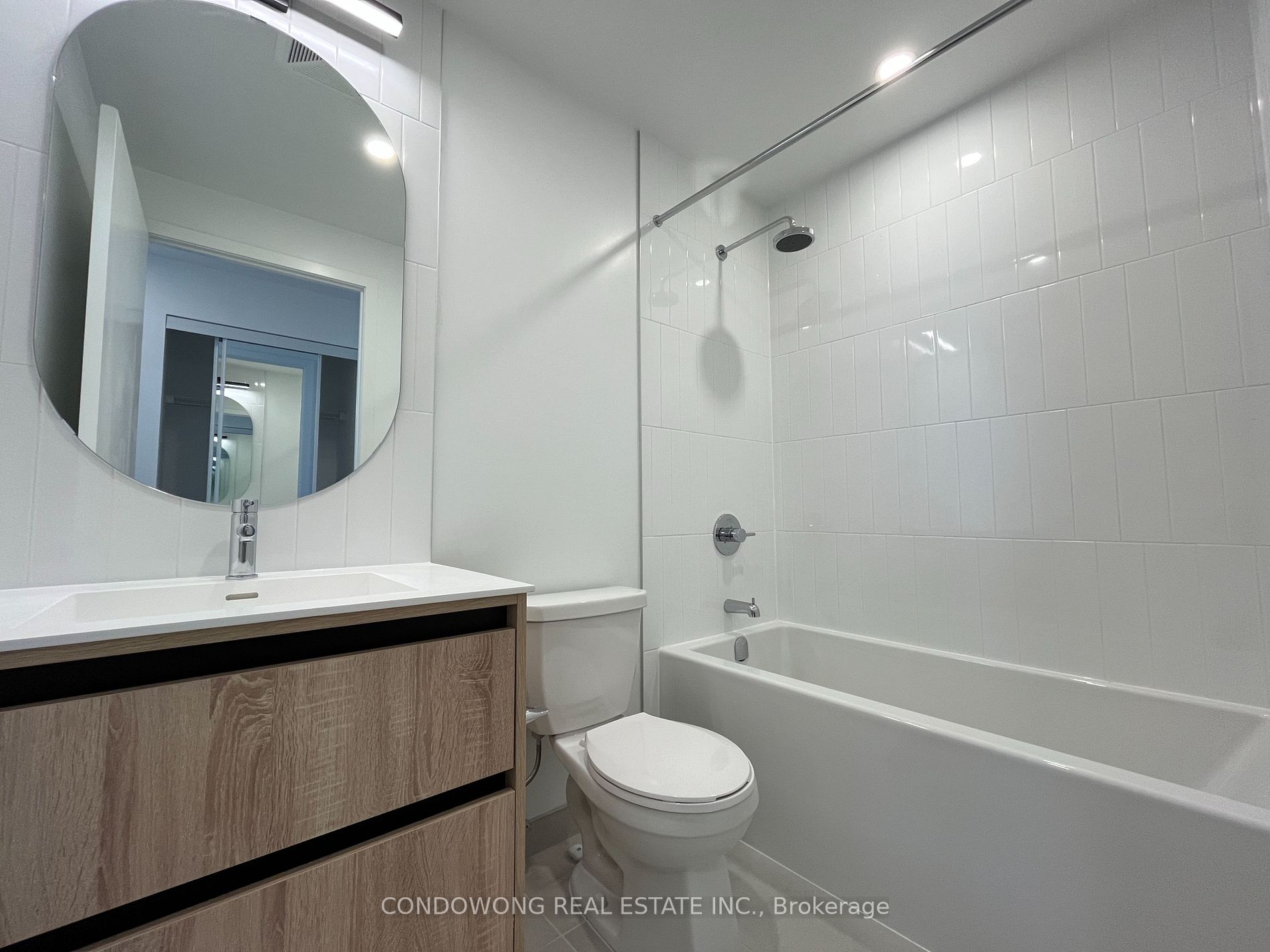 7950 Bathurst Street #2104