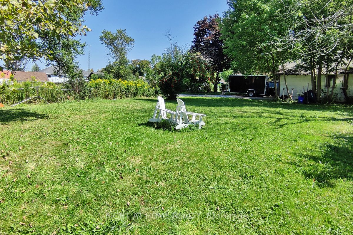 1058 Isabella Street