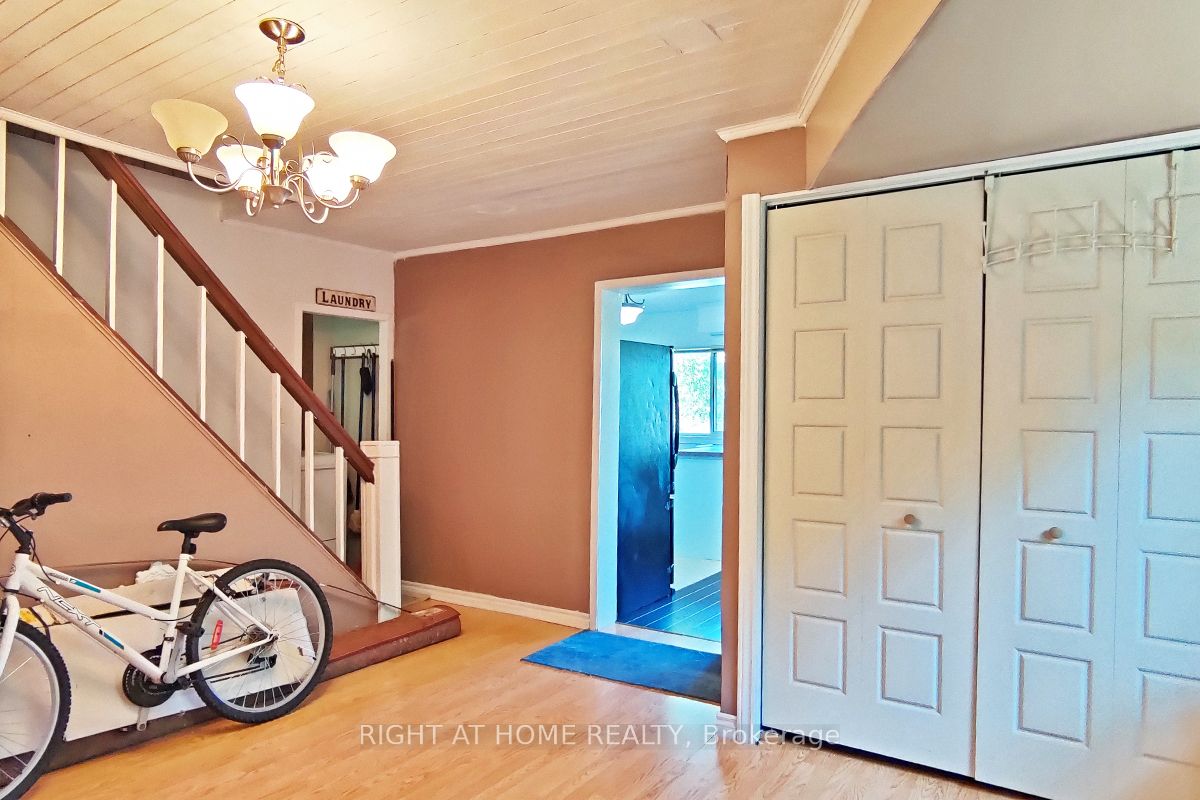 1058 Isabella Street