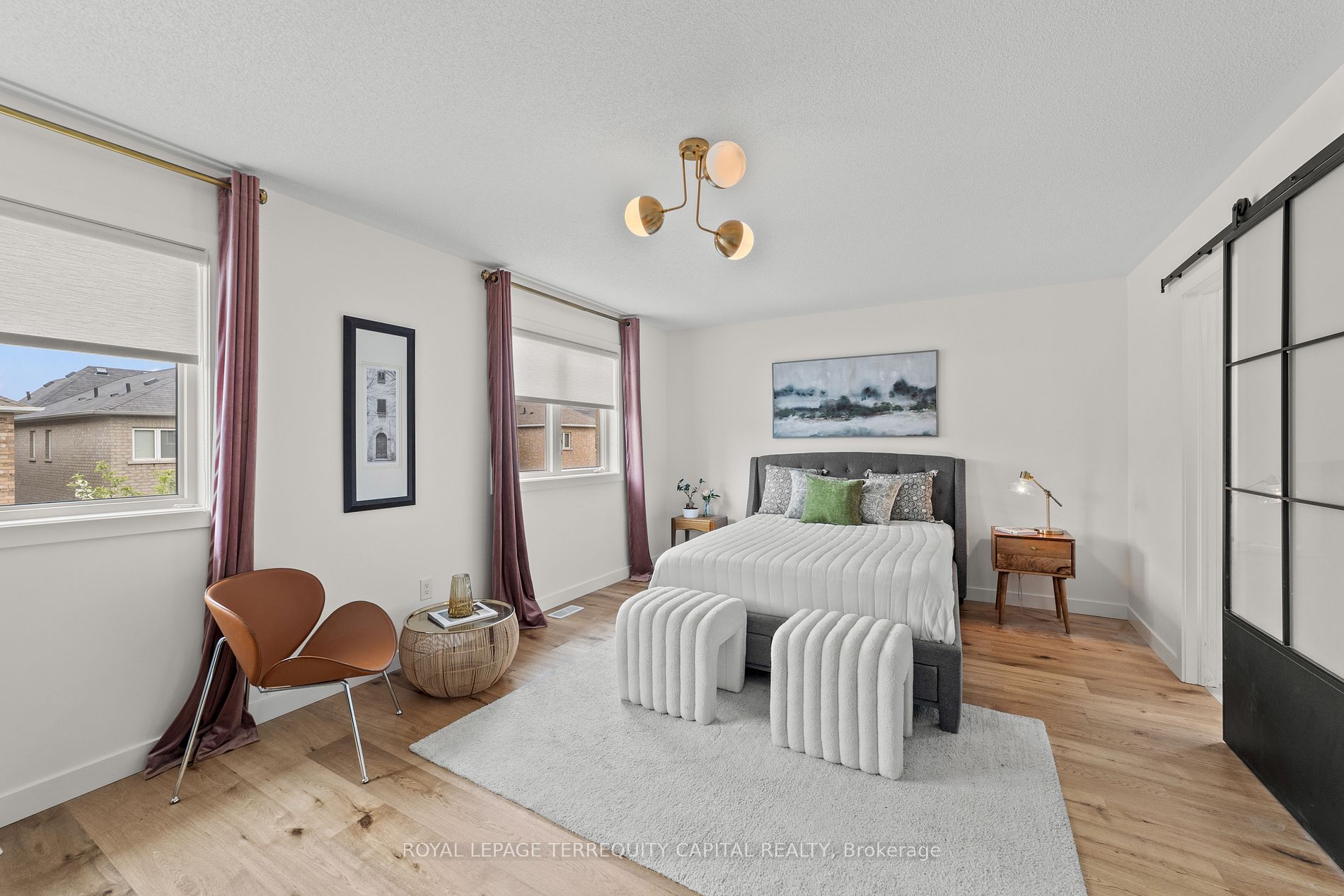26 Manordale Crescent