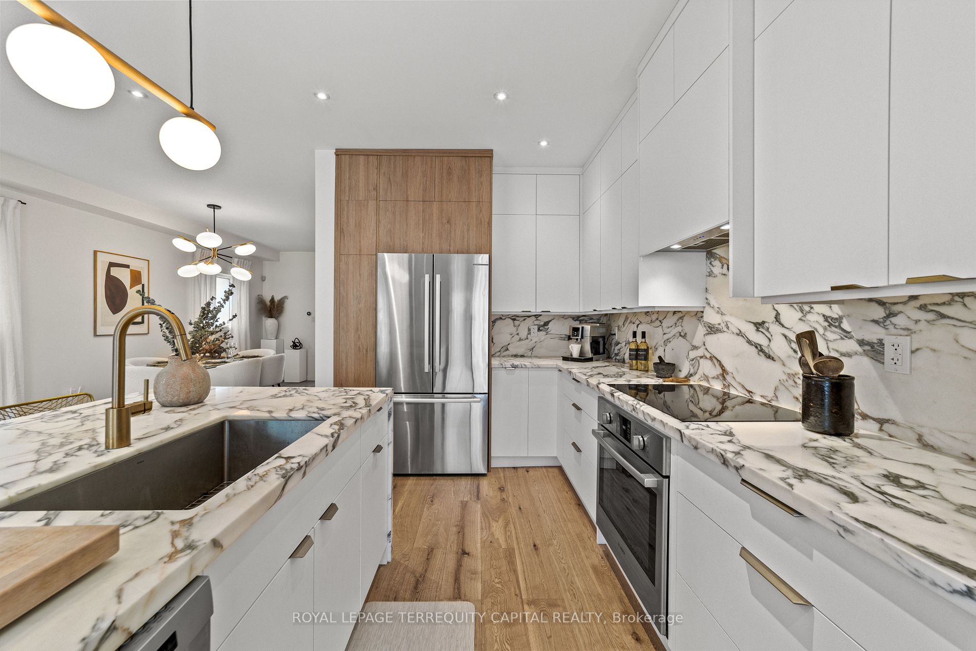 26 Manordale Crescent