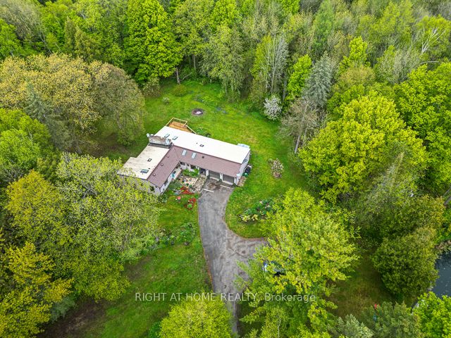 1975 Concession 4 Road