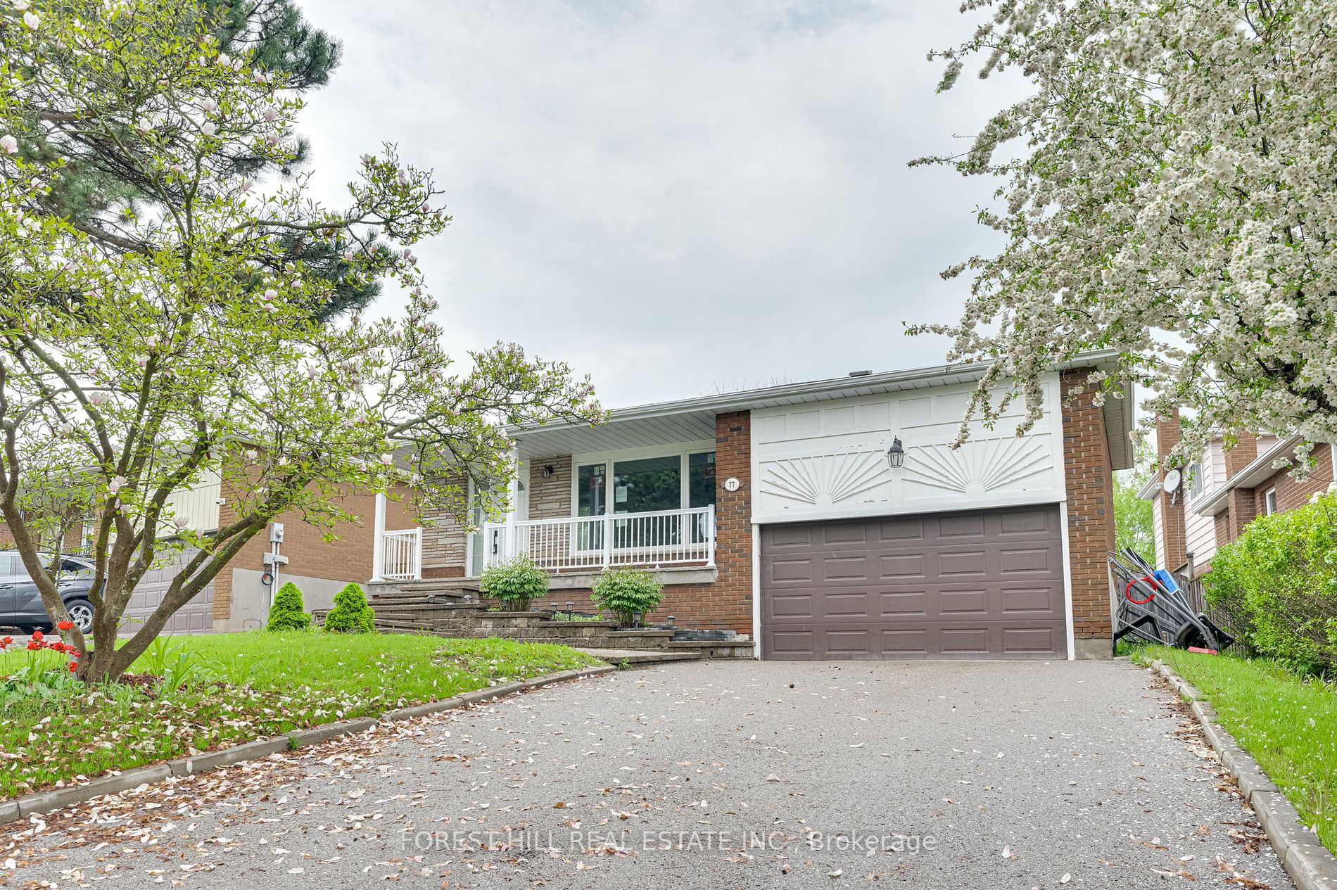 77 Lee Avenue