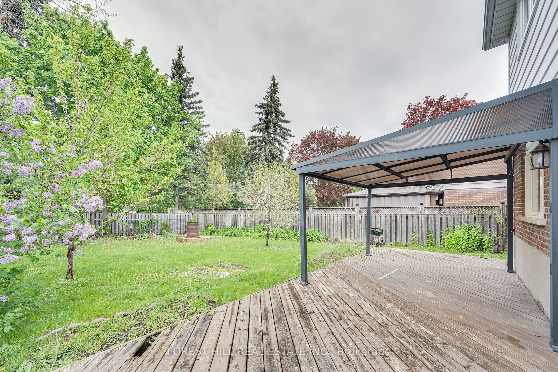 77 Lee Avenue