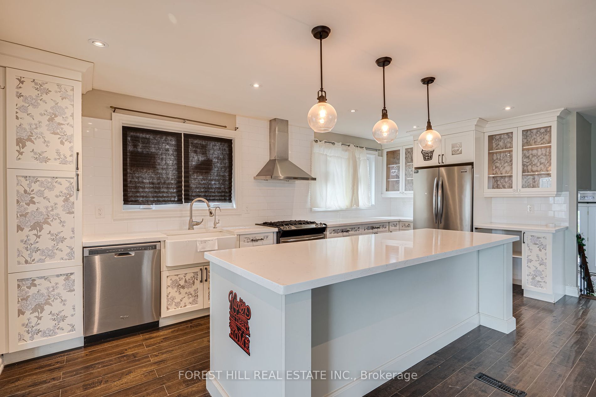 77 Lee Avenue