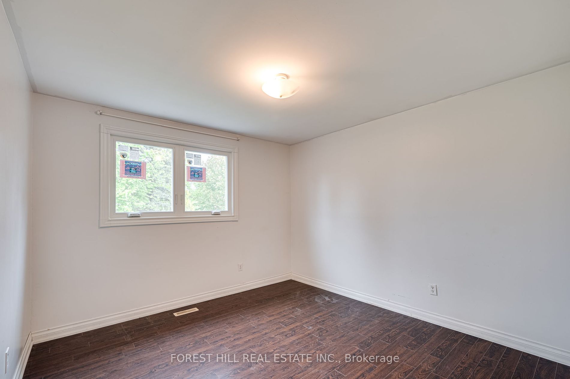 77 Lee Avenue