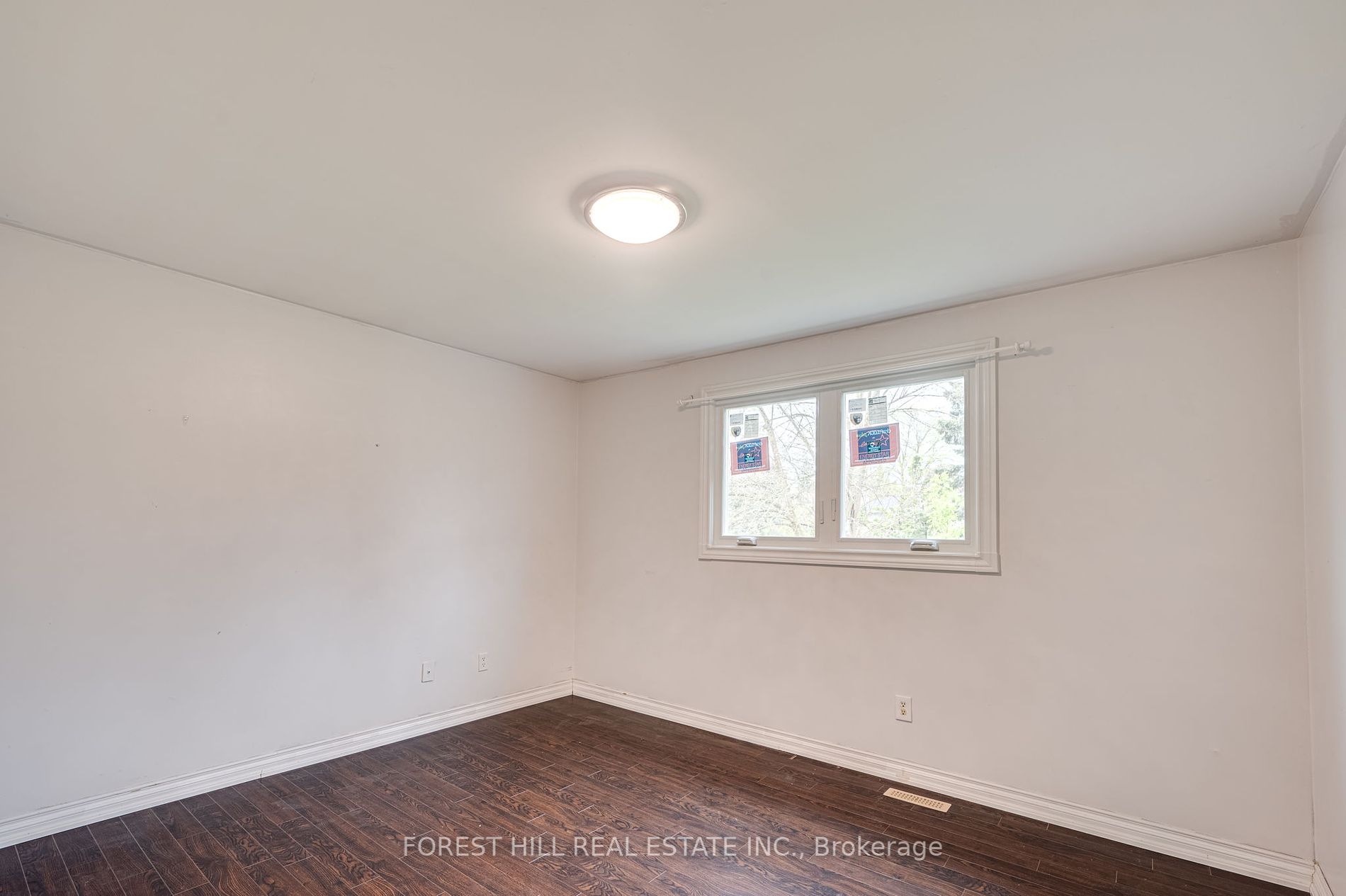 77 Lee Avenue